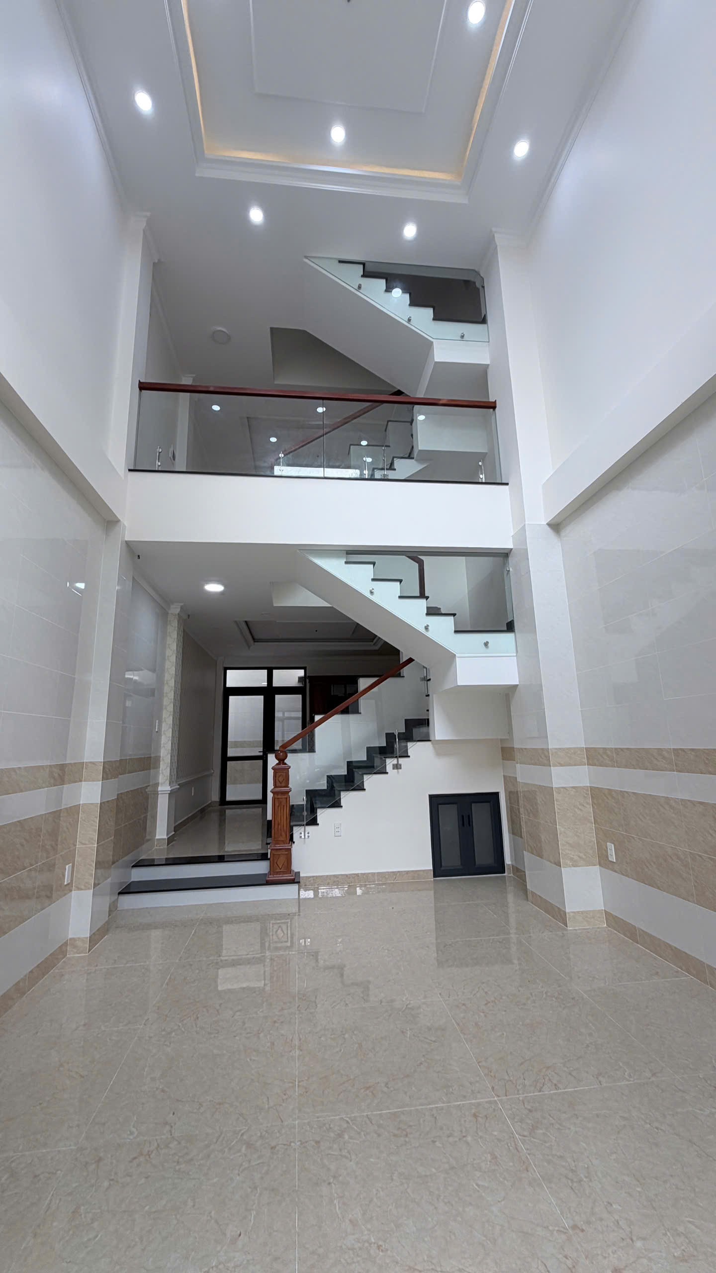 Cần bán Nhà mặt tiền Thủ Đức, Hồ Chí Minh, Diện tích 75m², Giá 7.8 Tỷ 2