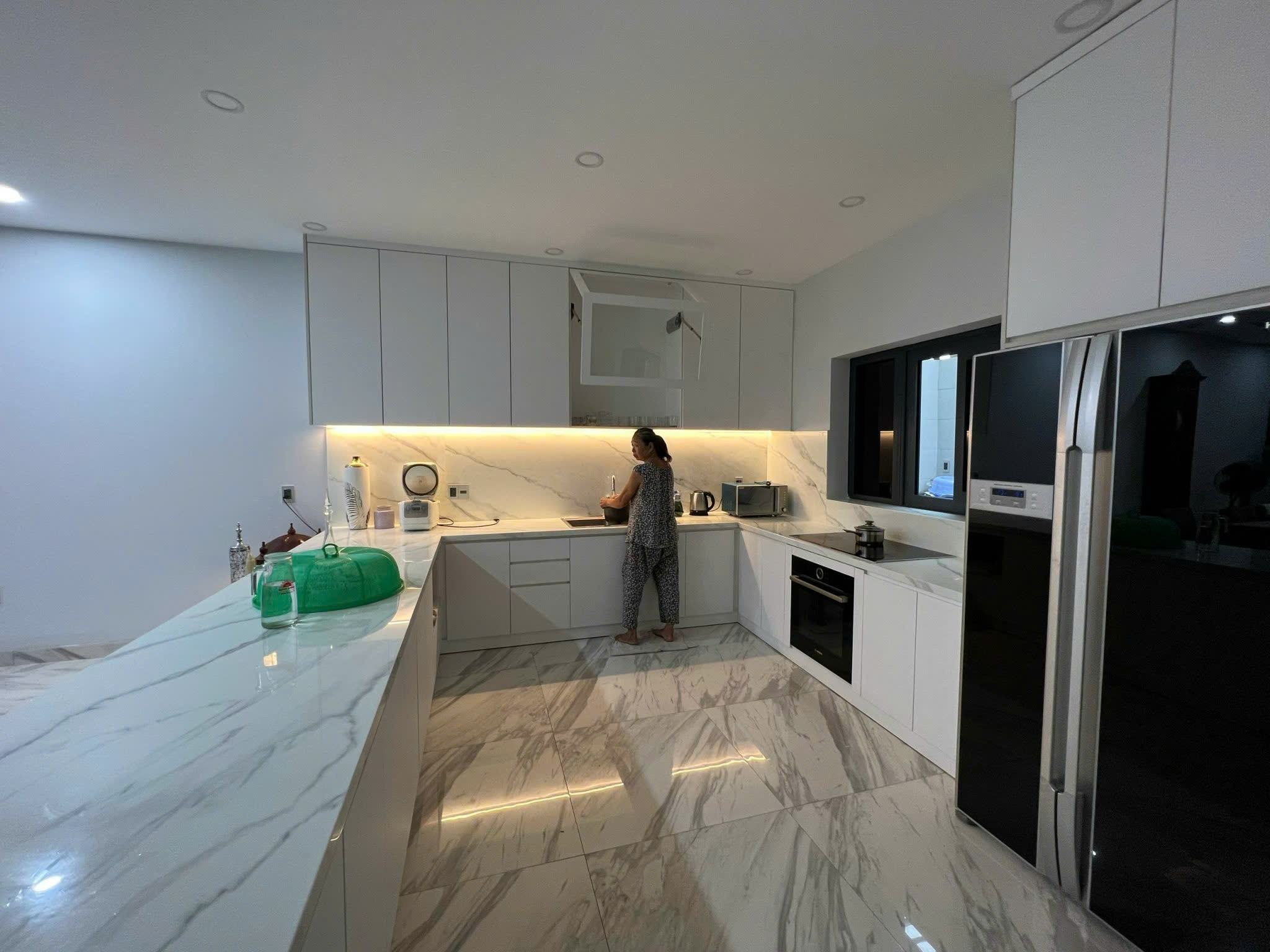 Cho thuê Nhà mặt tiền Quận 7, Hồ Chí Minh, Diện tích 144m², Giá Thương lượng