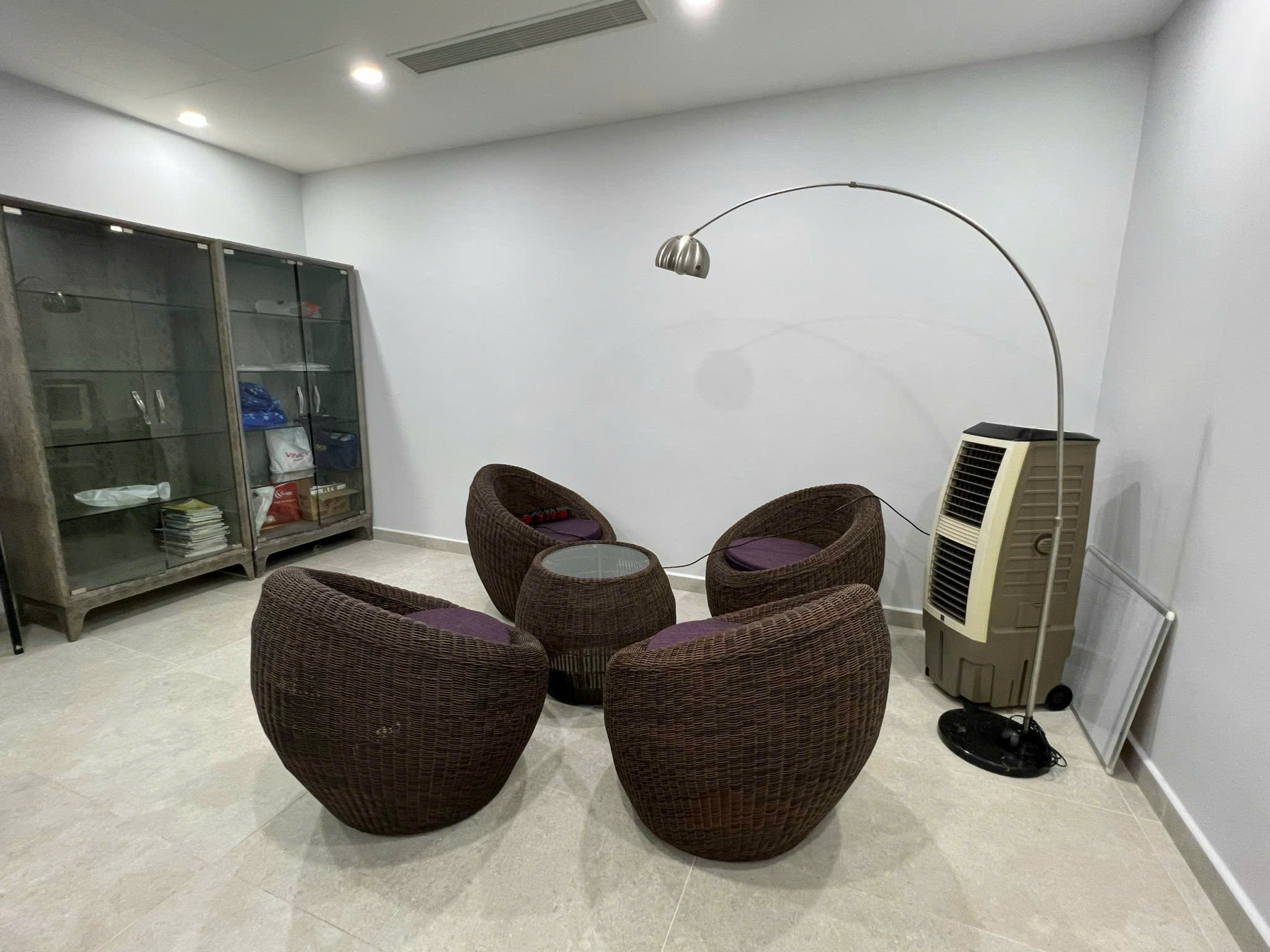 Cho thuê Nhà mặt tiền Quận 7, Hồ Chí Minh, Diện tích 144m², Giá Thương lượng 3