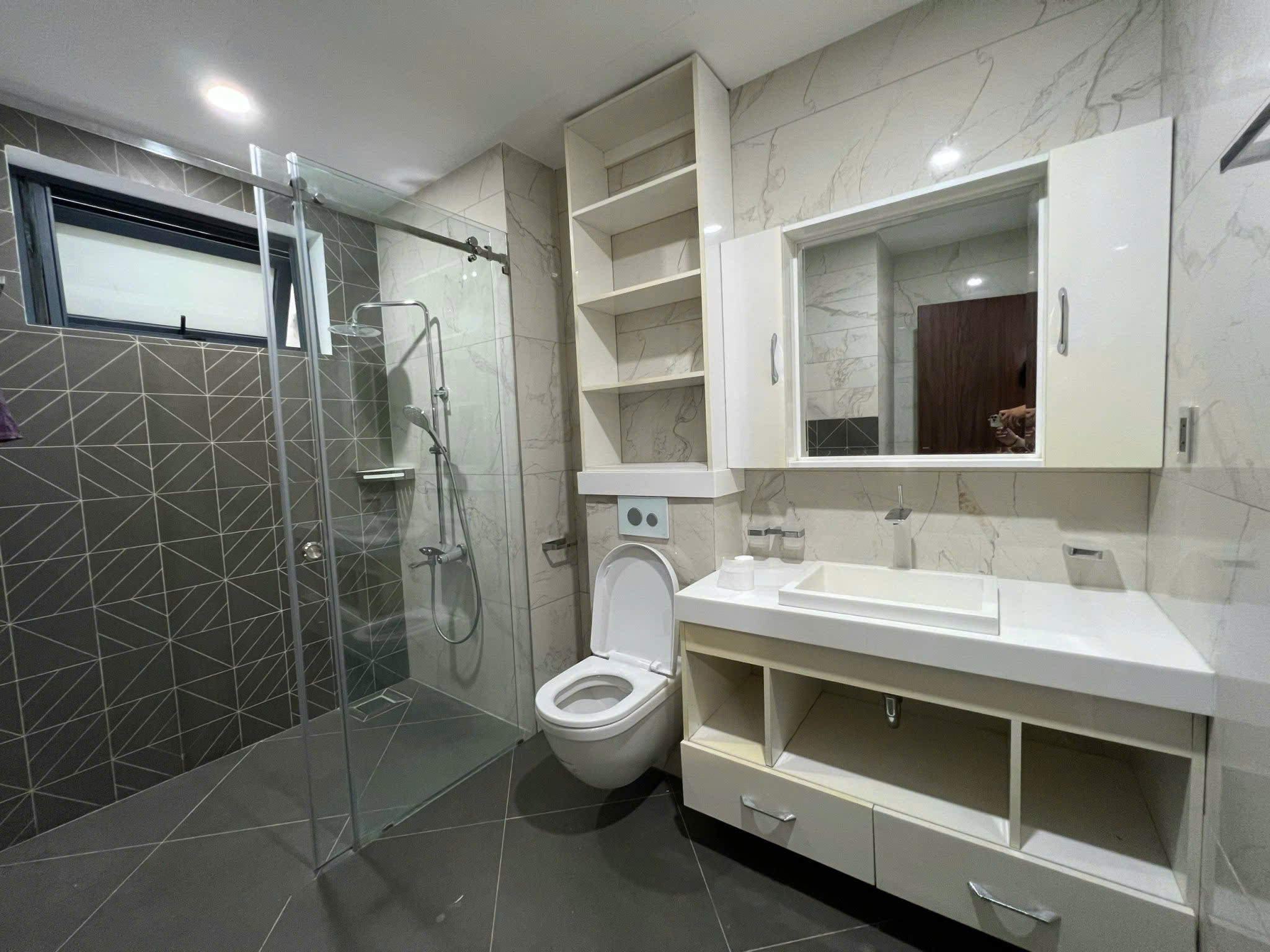 Cho thuê Nhà mặt tiền Quận 7, Hồ Chí Minh, Diện tích 144m², Giá Thương lượng 4