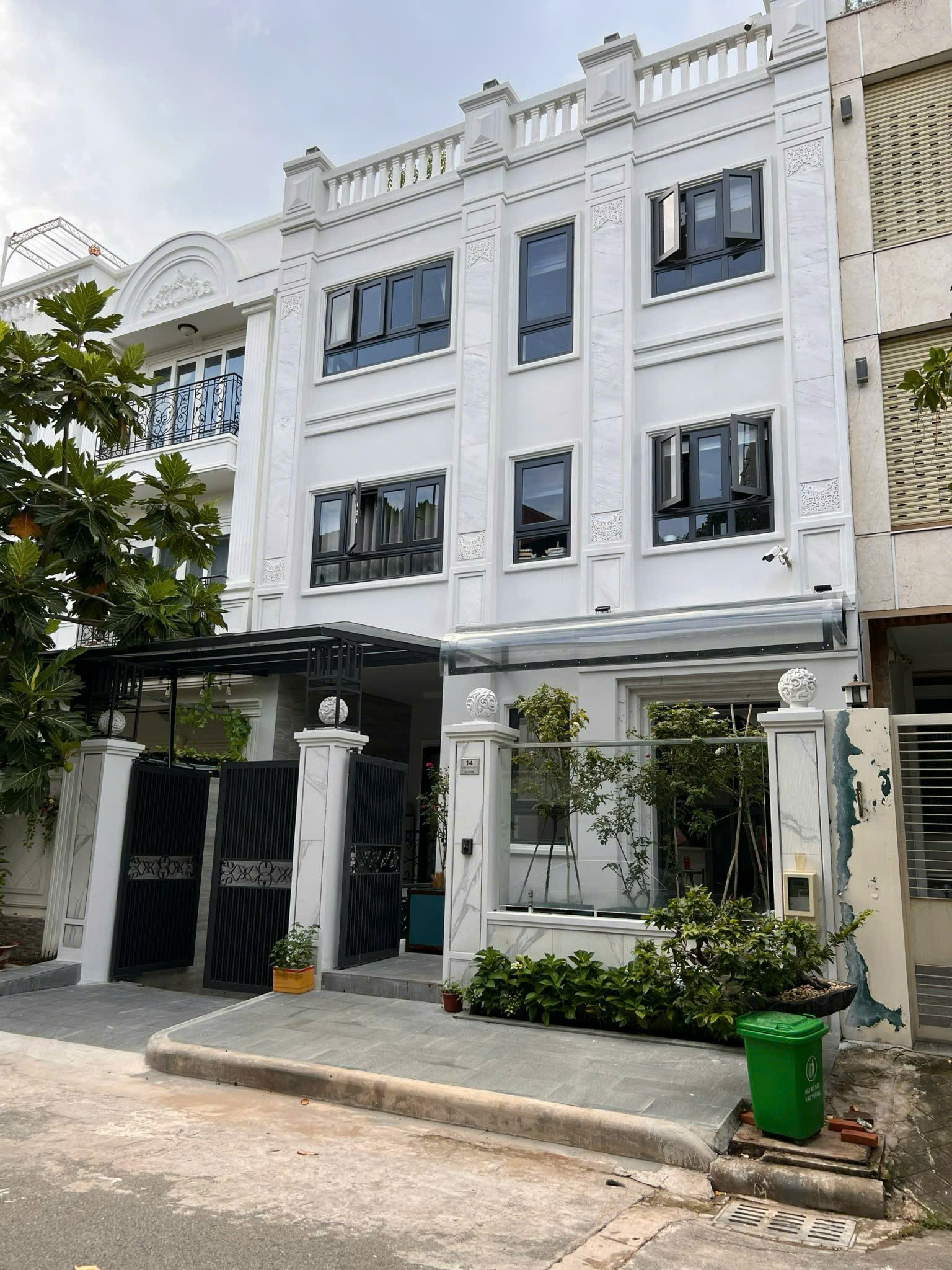 Cho thuê Nhà mặt tiền Quận 7, Hồ Chí Minh, Diện tích 144m², Giá Thương lượng 12