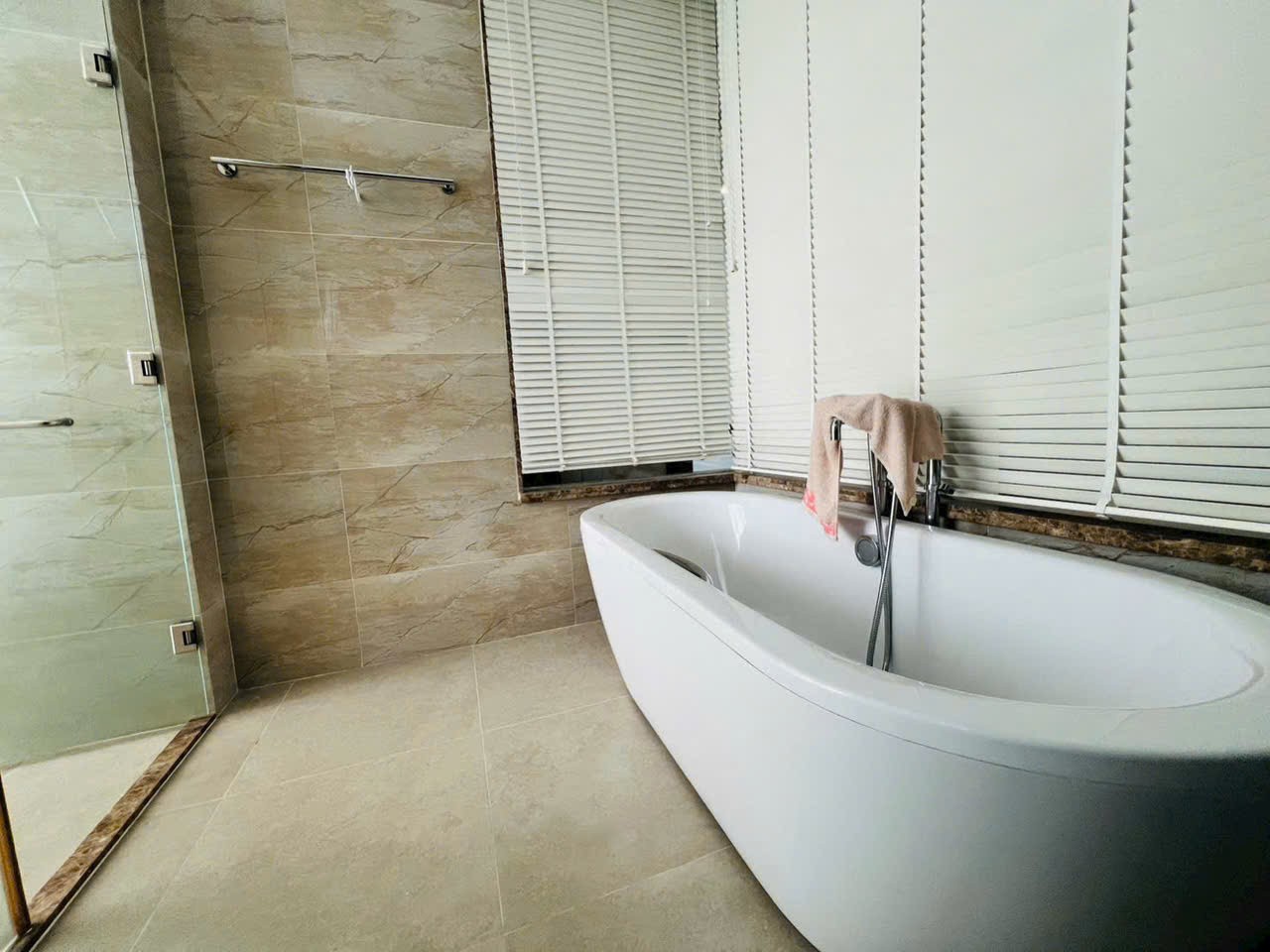 Cho thuê Biệt thự Quận 7, Hồ Chí Minh, Diện tích 202m², Giá 110 Triệu/tháng 7