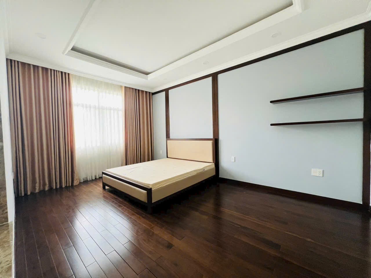 Cho thuê Biệt thự Quận 7, Hồ Chí Minh, Diện tích 202m², Giá 110 Triệu/tháng 2