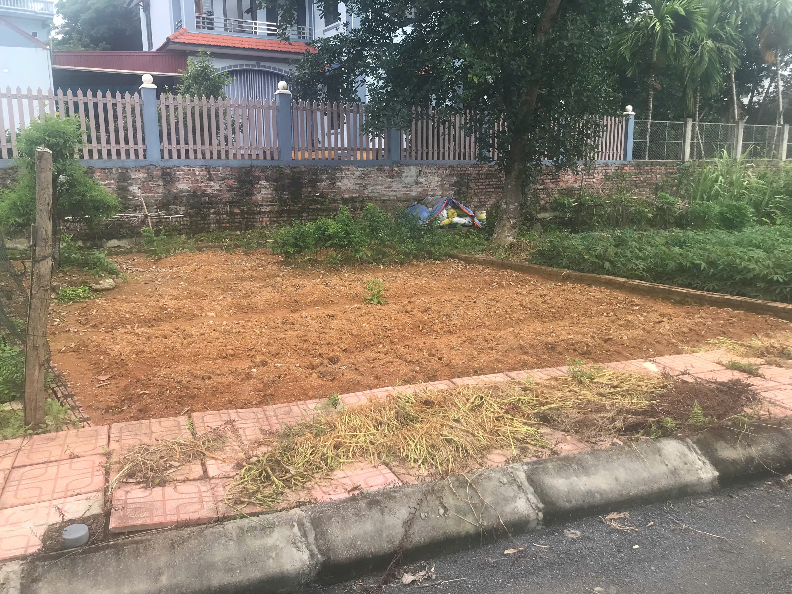 Bán lô 100m2 tại Hòa Lạc, gần QL21, khu CNC giá 3 tỷ 7 2