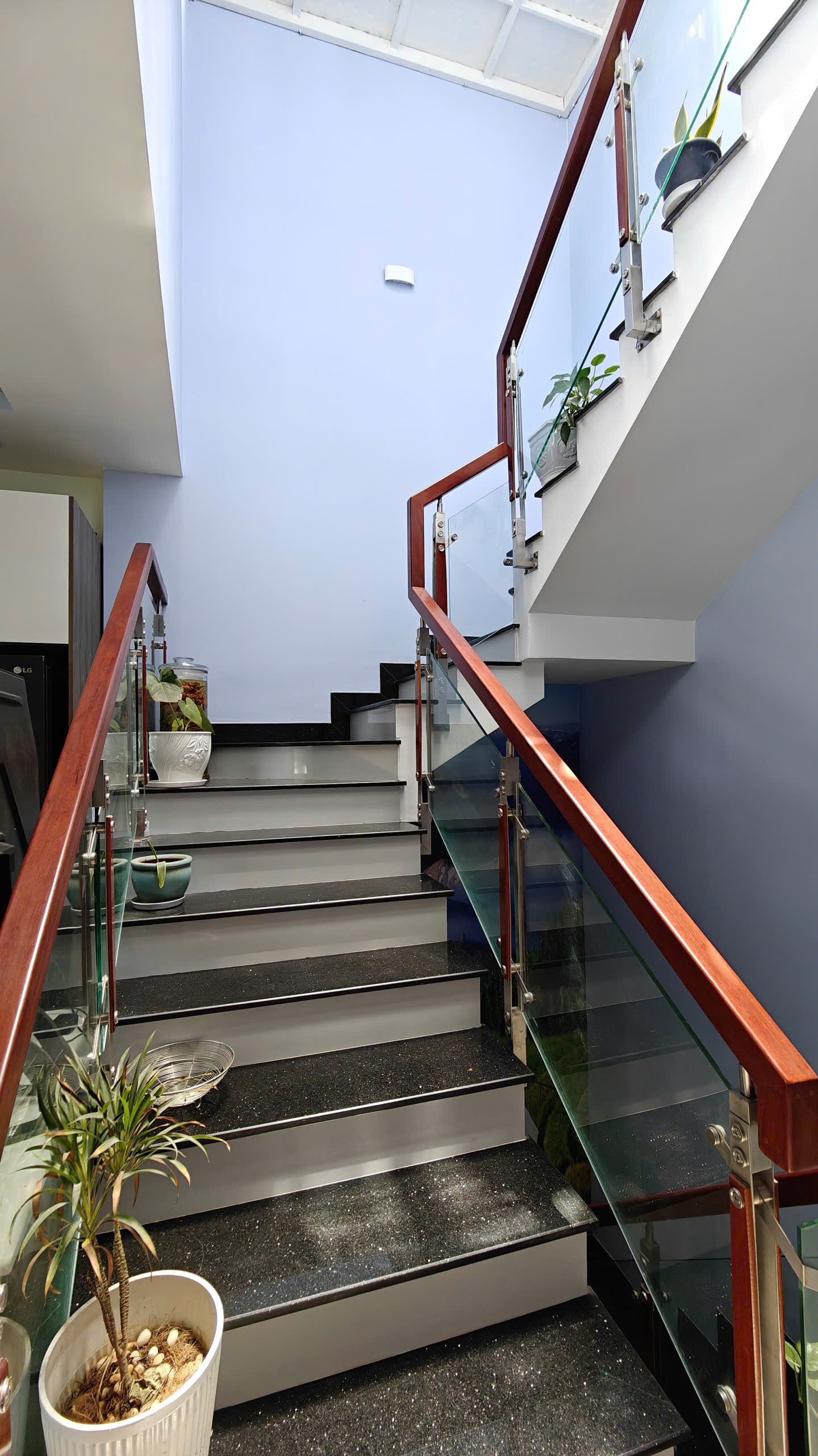 Cần bán Nhà mặt tiền Phường Hiệp Phú, Quận 9, Diện tích 71m², Giá 09.5 Tỷ 9
