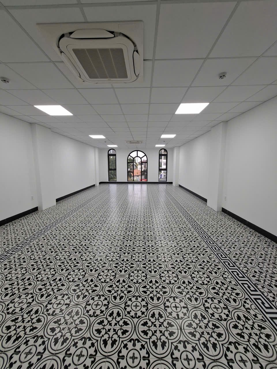 Cho thuê Nhà mặt tiền Phường Thảo Điền, Quận 2, Diện tích 108m², Giá Thương lượng 12