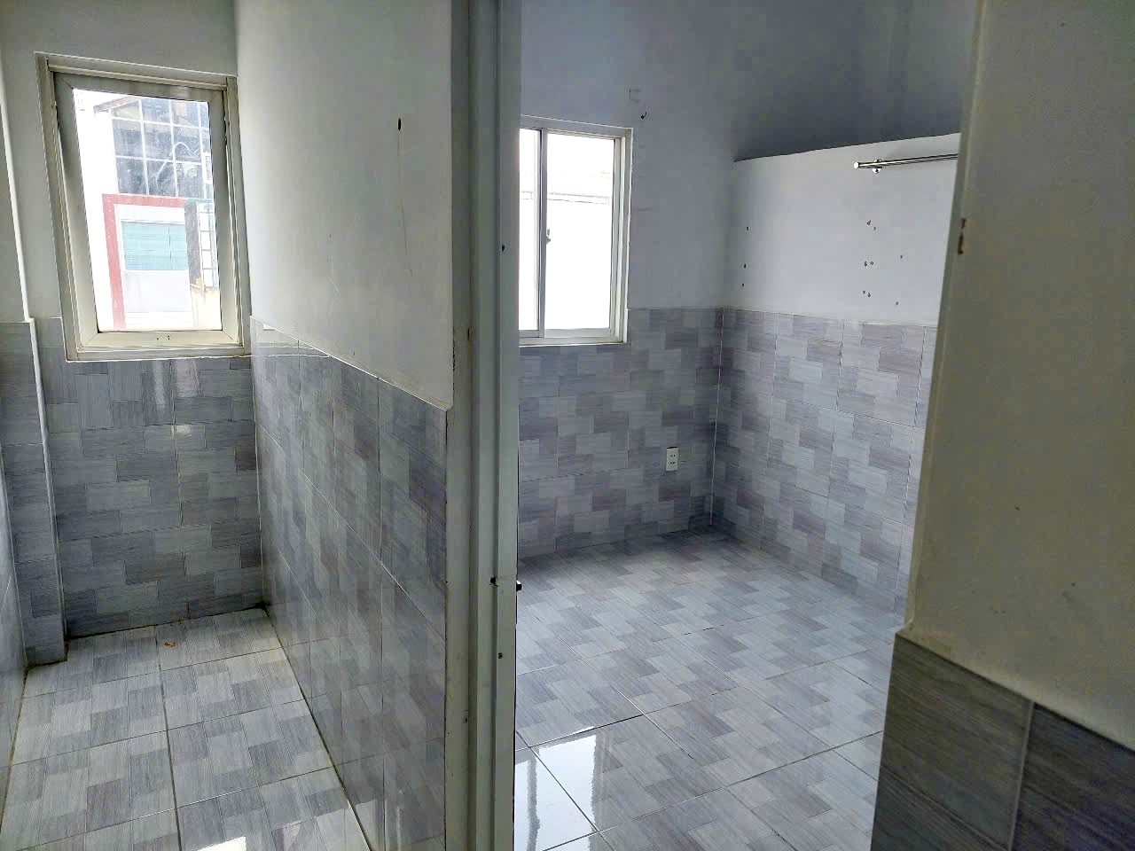BÁN NHÀ Đ. ĐOÀN VĂN BƠ- 5 TẦNG- NGANG LỚN 4.7M- SẴN DOANH THU MỖI THÁNG- LƯU THÔNG TÔN ĐẢN- NGUYỄN 3