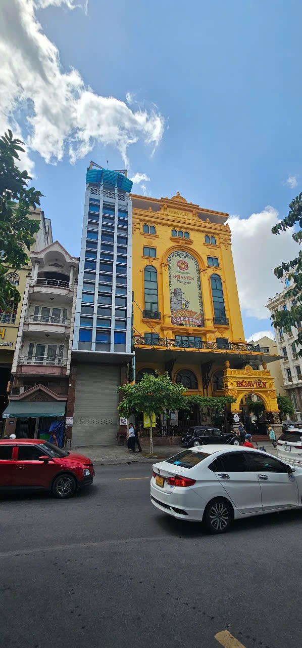Cho thuê Nhà mặt tiền Tân Bình, Hồ Chí Minh, Diện tích 150m², Giá 180 Triệu/tháng