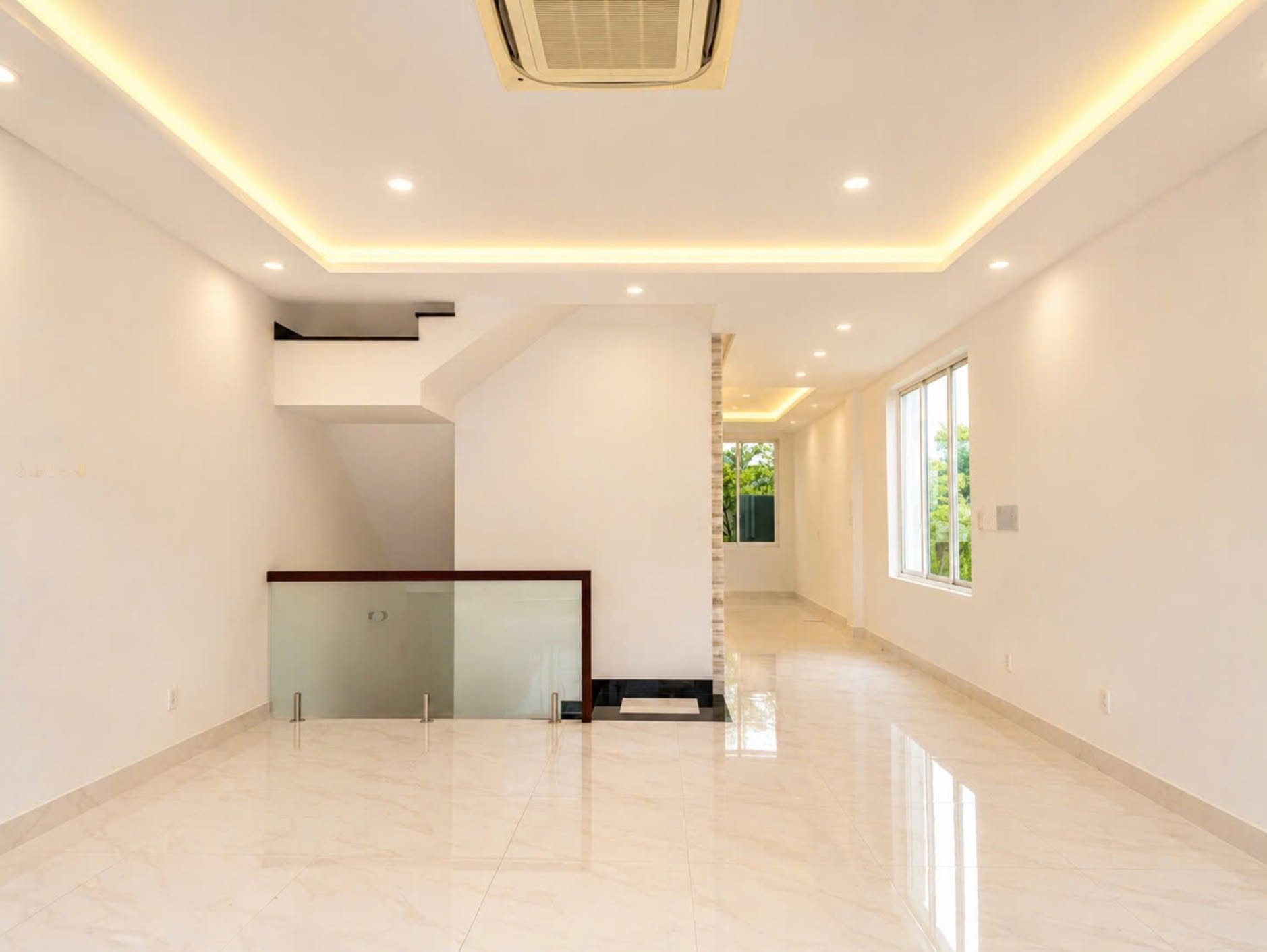 Cho thuê Nhà mặt tiền Phường Thủ Thiêm, Quận 2, Diện tích 564m², Giá 115 Triệu/tháng