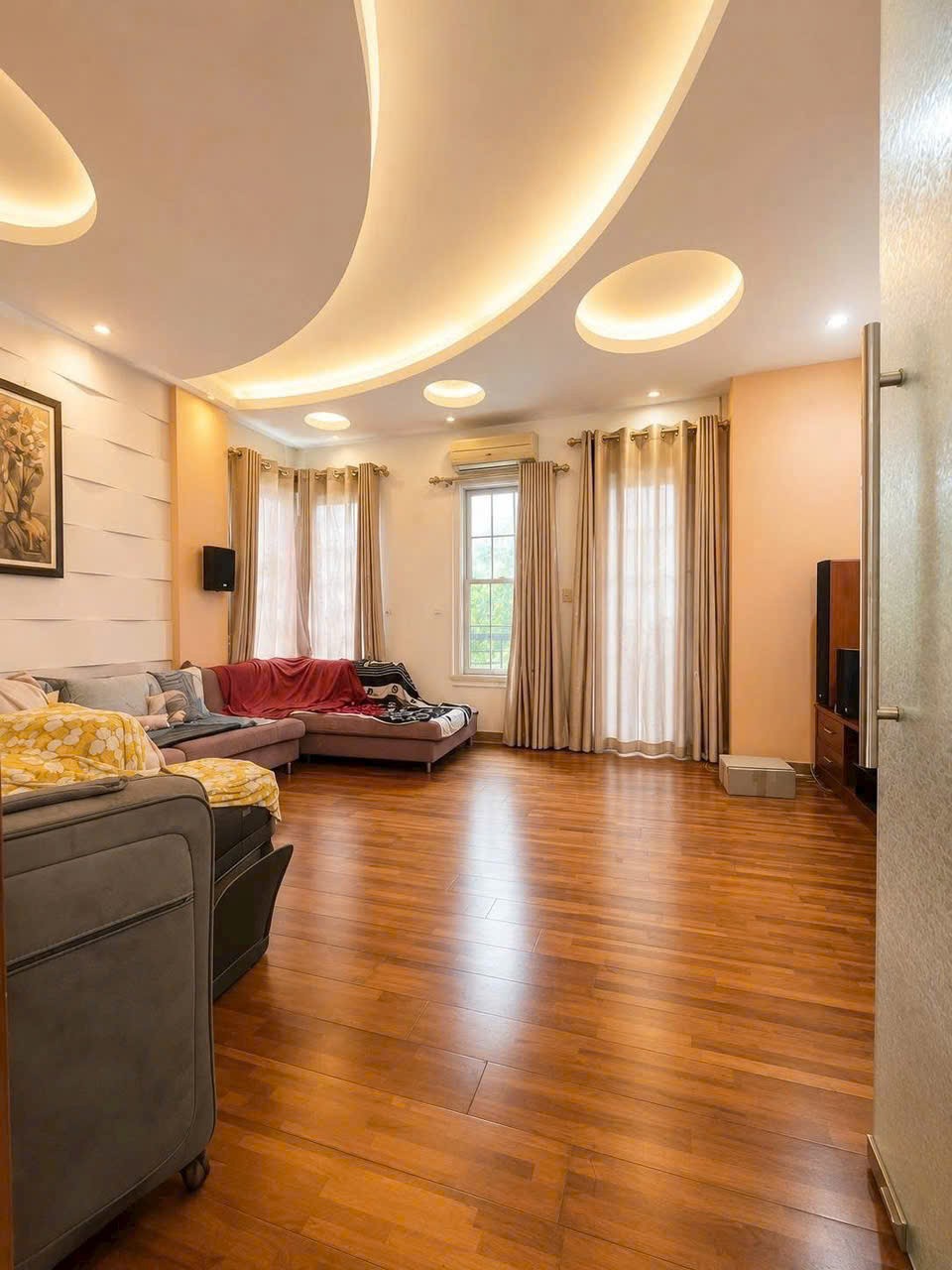Cần bán Biệt thự Quận 9, Hồ Chí Minh, Diện tích 190m², Giá 24 Tỷ 4