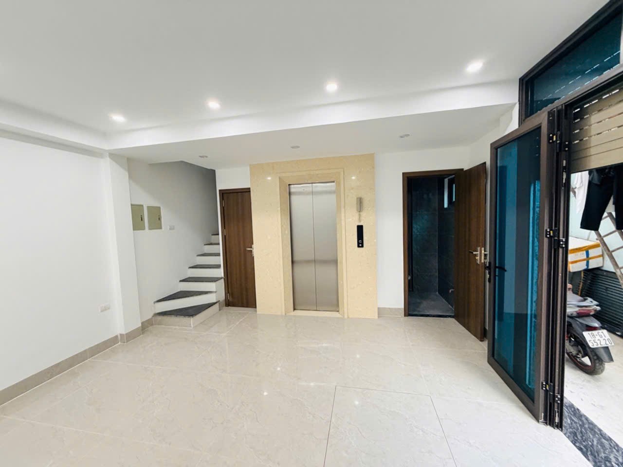 SIÊU PHẨM NHÀ ĐẸP THẠCH BÀN – CỔ LINH6 TẦNG • FULL NỘI THẤT • GIÁ NHỈNH 8 TỶ 2
