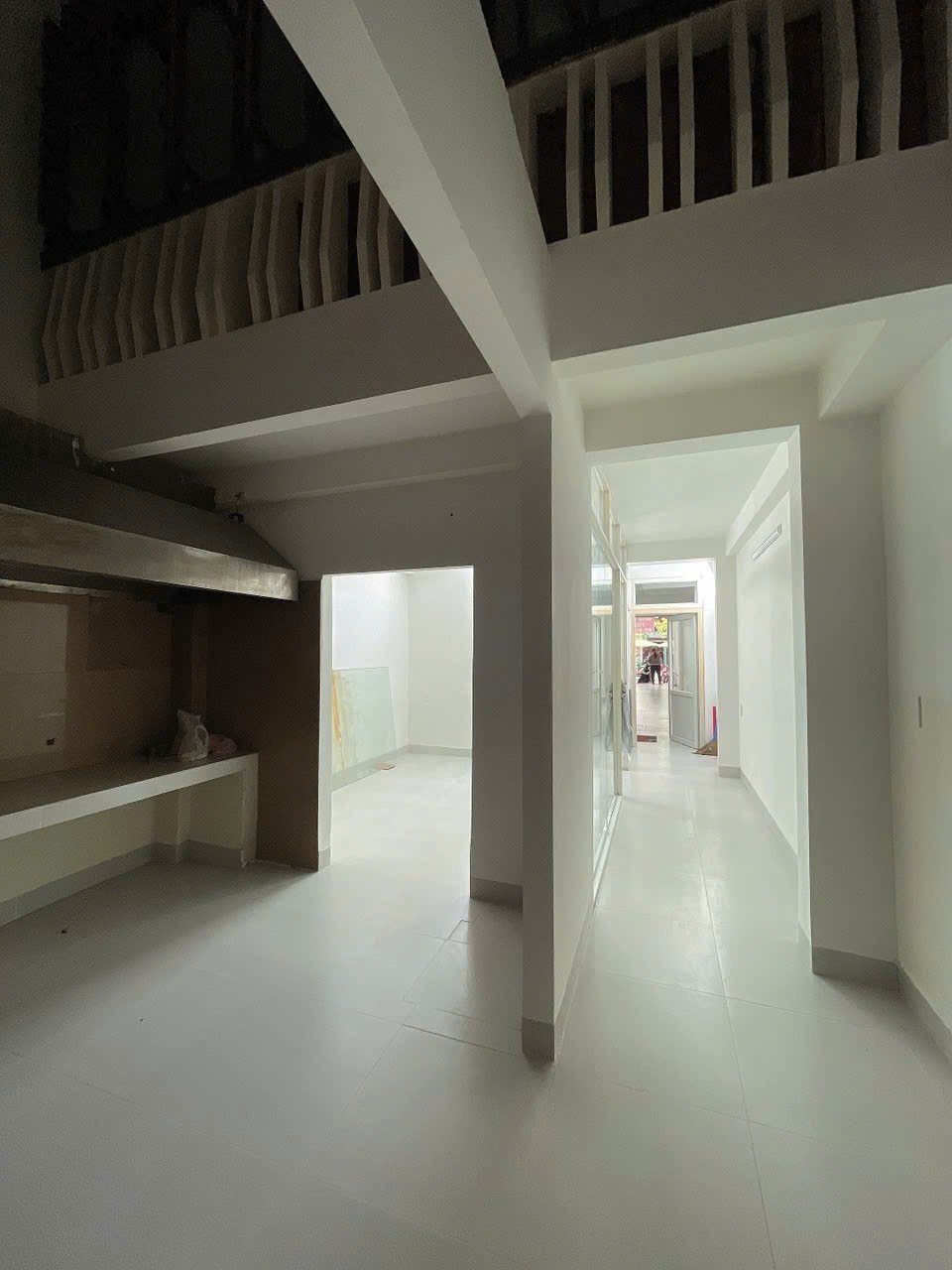Cho thuê nhà mặt tiền Hải Châu đường Trần Quốc Toản kết cấu thông suốt 140 m2  giá tốt 4