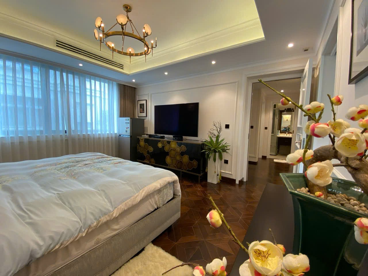 Cho thuê Biệt thự Phường Phú Mỹ, Quận 7, Diện tích 272m², Giá 120 Triệu/tháng 12