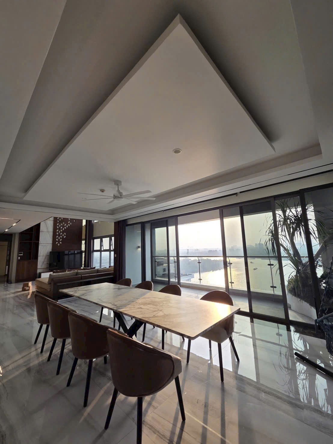 Cho thuê Căn hộ chung cư Quận 2, Hồ Chí Minh, Diện tích 250m², Giá Thương lượng 2