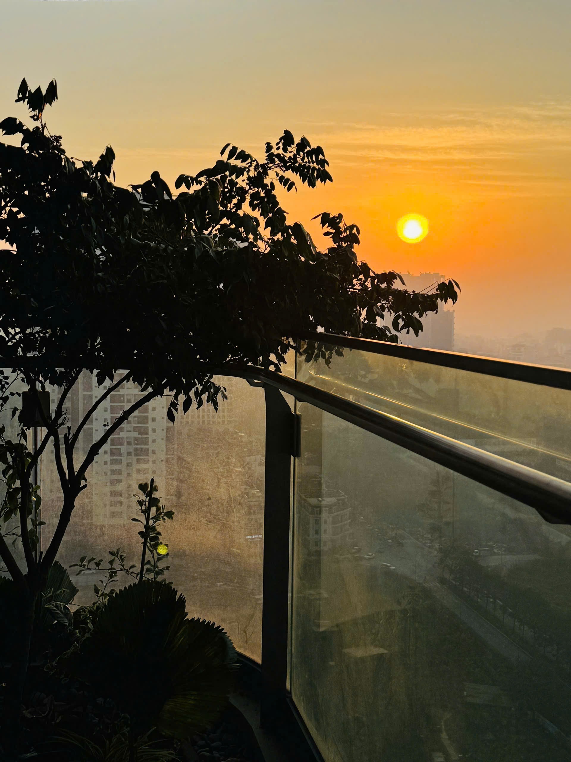 Bán căn hộ 3PN Sunshine Golden River, tầng cao, view công viên 65ha, full NT đẹp - 28 tỷ 3