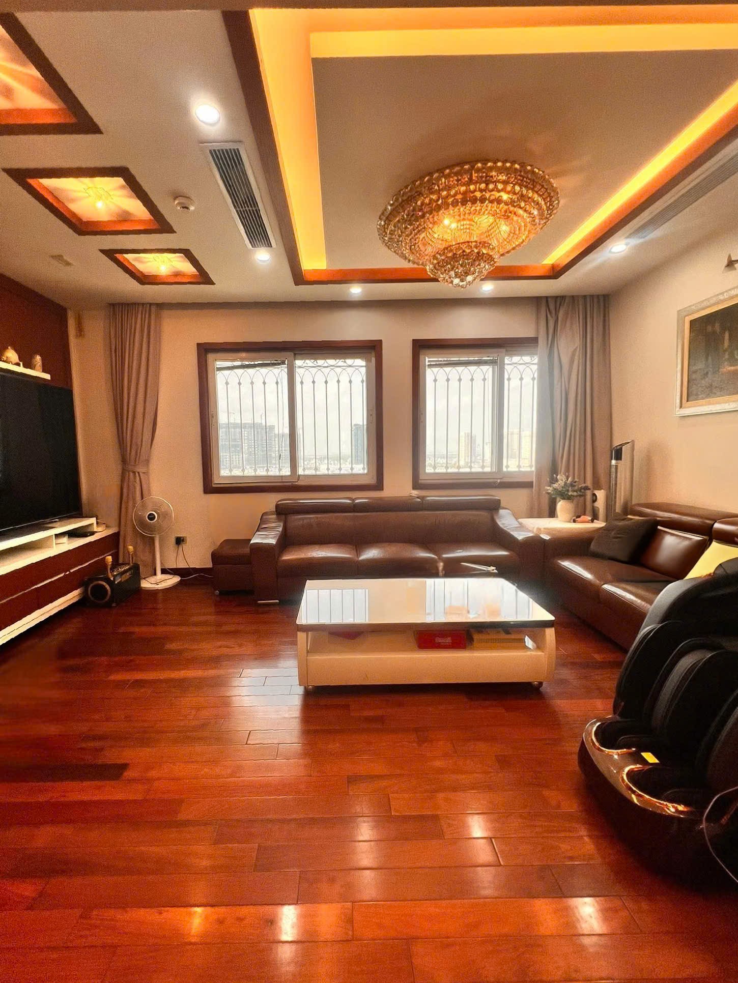 BÁN CH 4PN E5 CIPUTRA  142M²  NỘI THẤT GỖ GIÁNG HƯƠNG  GẦN GA METRO SỐ 2  GIÁ 16 TỶ 3