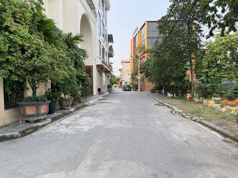 Bán Đất Đấu Giá X2 Làng Vàng Cổ Bi 112,3m2 - Khe Thoáng Sau 1m, Gần Trường Học & Chợ 2