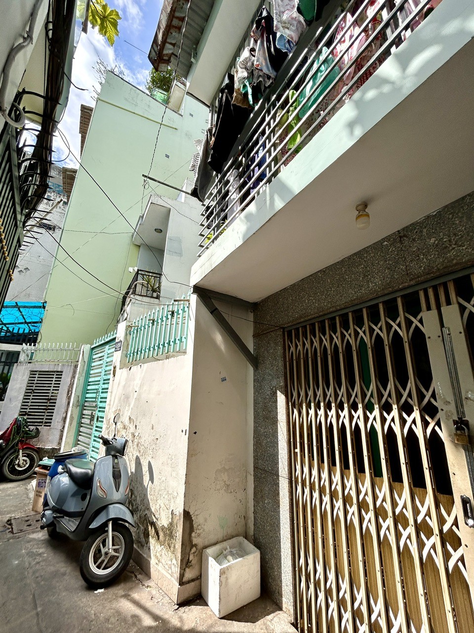 BÁN NHÀ Đ. ĐOÀN VĂN BƠ- 5 TẦNG- NGANG LỚN 4.7M- SẴN DOANH THU MỖI THÁNG- LƯU THÔNG TÔN ĐẢN- NGUYỄN 5