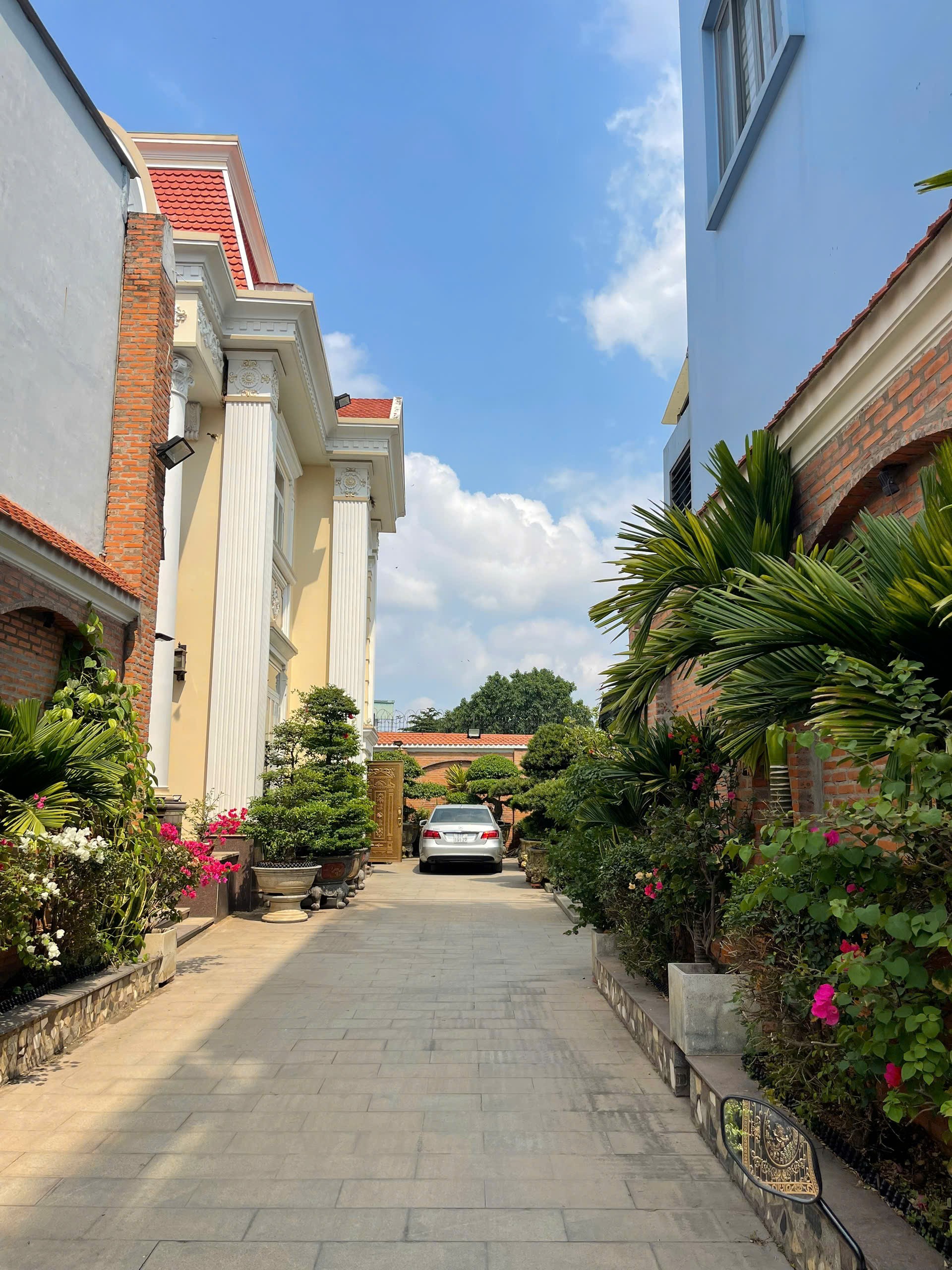 Cần bán Biệt thự Phường Bình Trưng Đông, Quận 2, Diện tích 652m², Giá 40 Tỷ 2