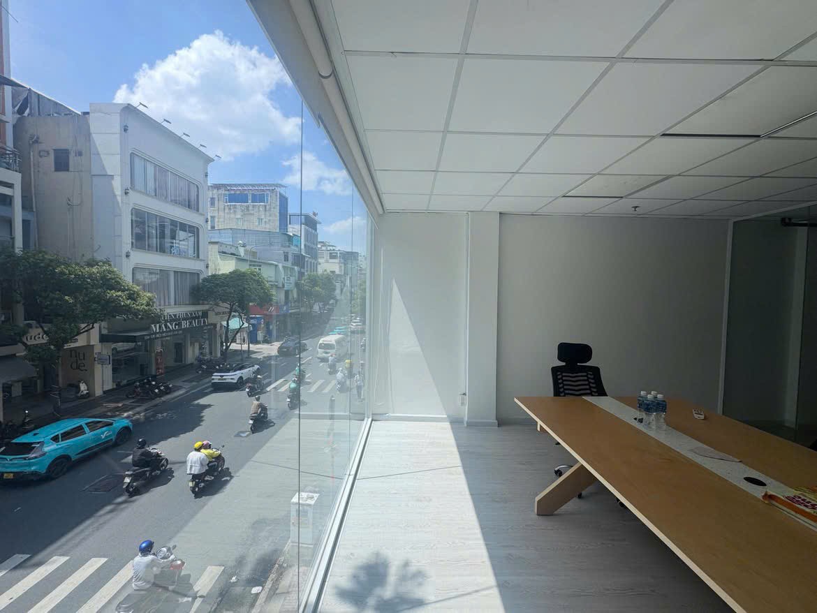Cho thuê Nhà mặt tiền Quận 3, Hồ Chí Minh, Diện tích 88m², Giá Thương lượng 2