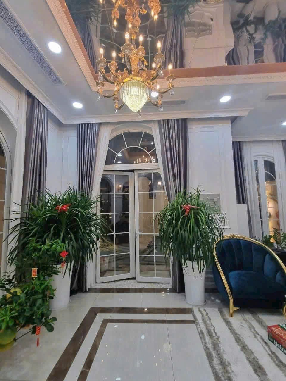 Cần bán Biệt thự Phường 13, Bình Thạnh, Diện tích 200m², Giá 37 Tỷ 7