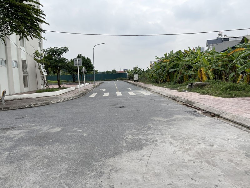 Chính Chủ Bán Đất Đấu Giá Cự Khối, Long Biên 65m2 – Mặt Tiền 5m, Đường 13m Vỉa Hè 2