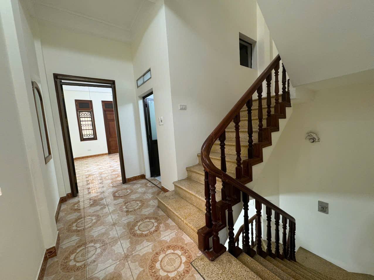 BÁN NHÀ THANH XUÂN, GẦN PHỐ, Ô TÔ TRÁNH, LÔ GÓC, 5 TẦNG MT5.8M, Ở CHO THUÊ, NHỈNH 14 TỶ 4