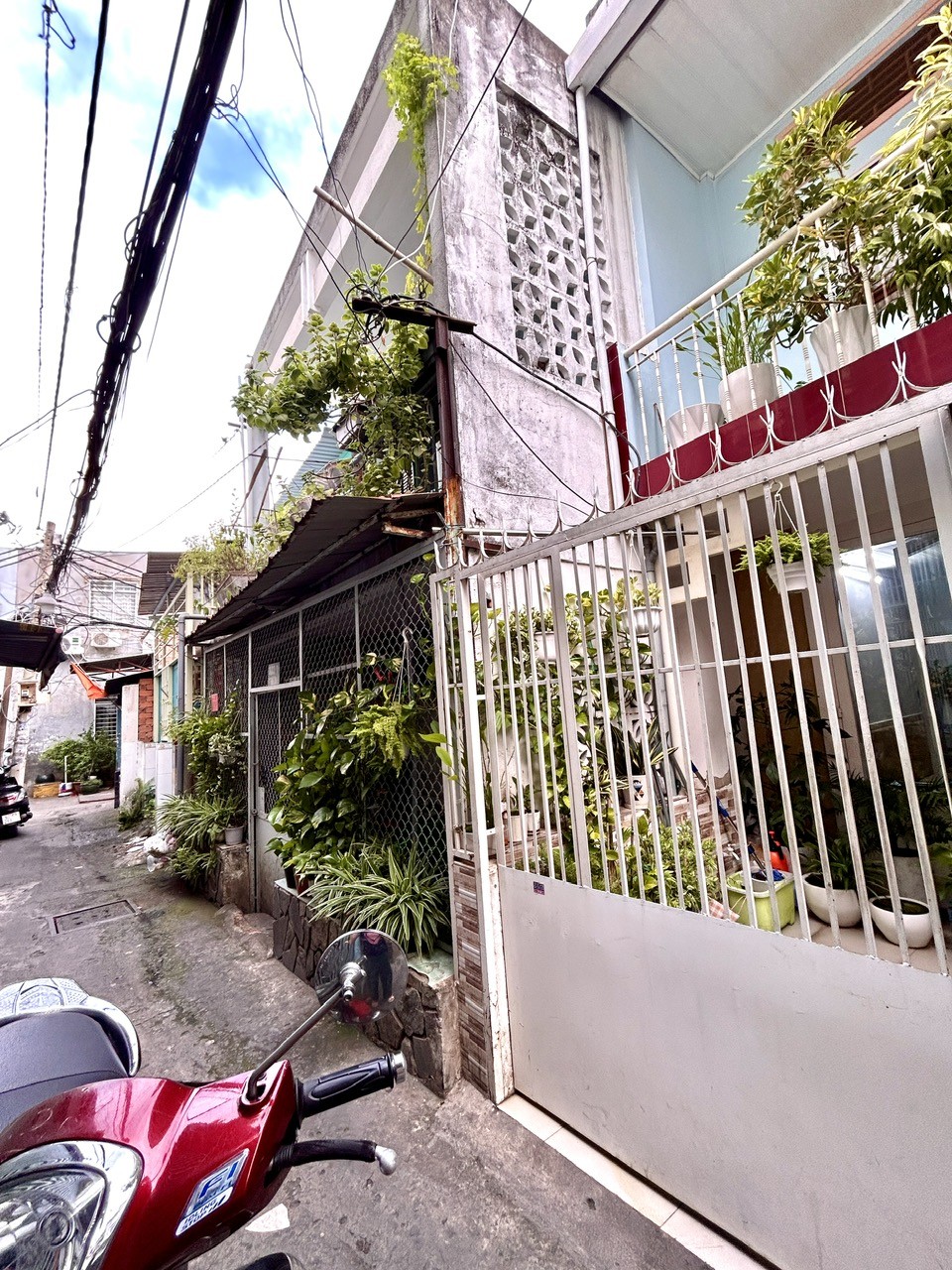 SIÊU PHẨM NHÀ Đ.TÔN THẤT THUYẾT- 51M2- CHÀO CHỈ 4.9T- CÁCH 50M RA MẶT TIỀN XE HƠI- LƯU THÔNG Đ.BẾN 2
