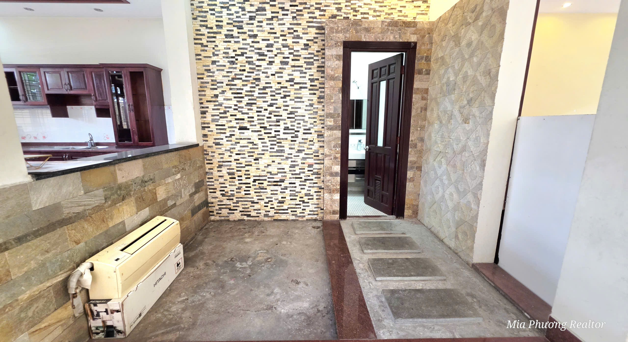 Cho thuê Biệt thự Phường Thủ Thiêm, Quận 2, Diện tích 240m², Giá 68 Triệu/tháng 12
