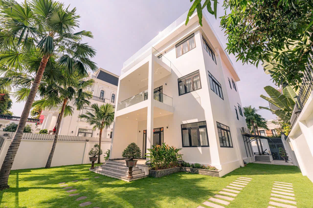 Cho thuê Biệt thự Phường Thảo Điền, Quận 2, Diện tích 750m², Giá Thương lượng 3