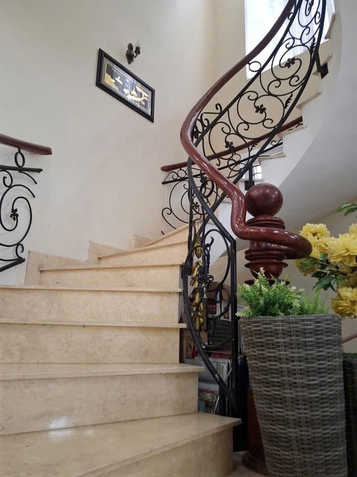 Cần bán Biệt thự Phường Phước Long B, Quận 9, Diện tích 310m², Giá 45 Tỷ 4