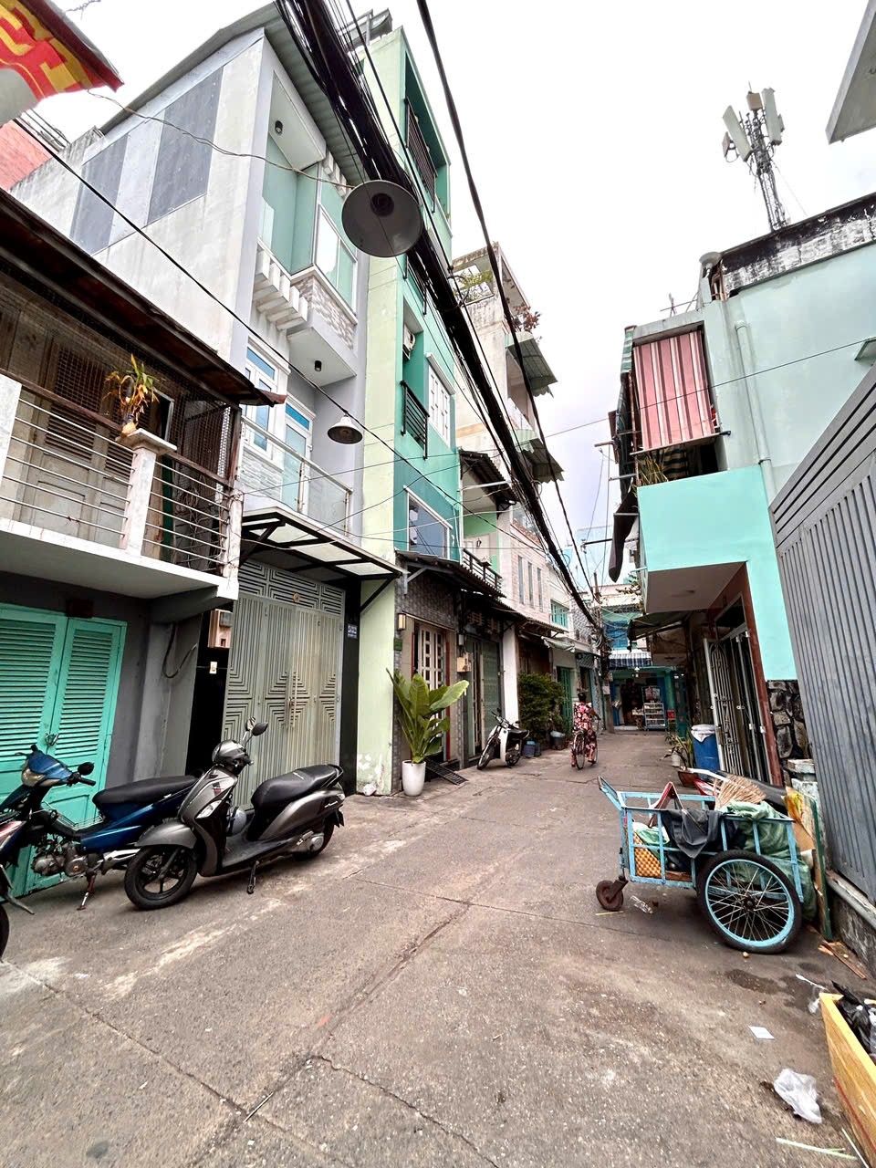 BÁN NHÀ 2 TẦNG- Đ.BẾN VÂN ĐỒN- TRƯỚC NHÀ RỘNG 6M- NGAY CẦU NGUYỄN VĂN CỪ- VÀ PHỐ ĐI BỘ NGUYỄN HUỆ- 5