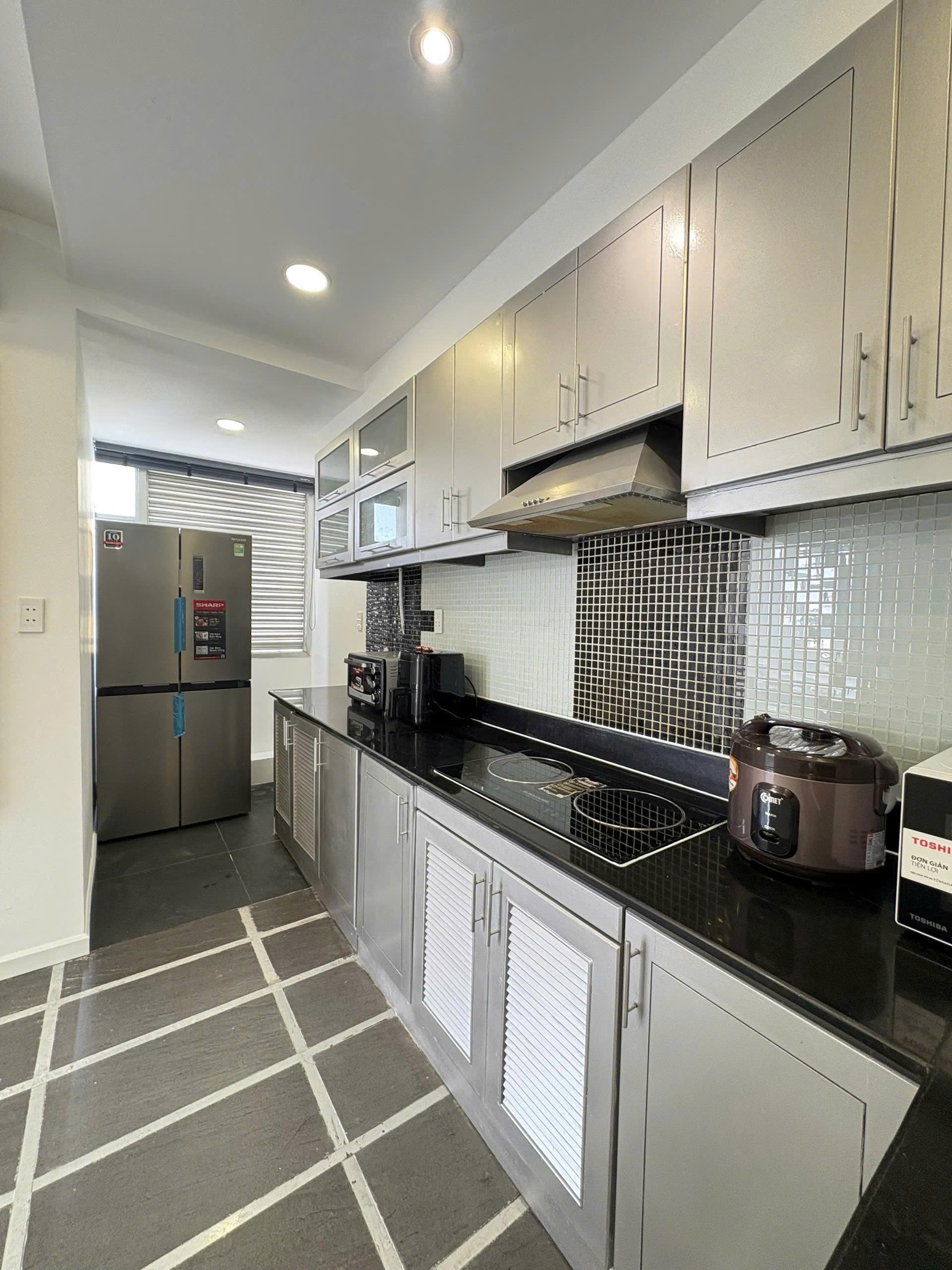 Cho thuê Căn hộ chung cư Quận 2, Hồ Chí Minh, Diện tích 380m², Giá 140 Triệu/tháng 13