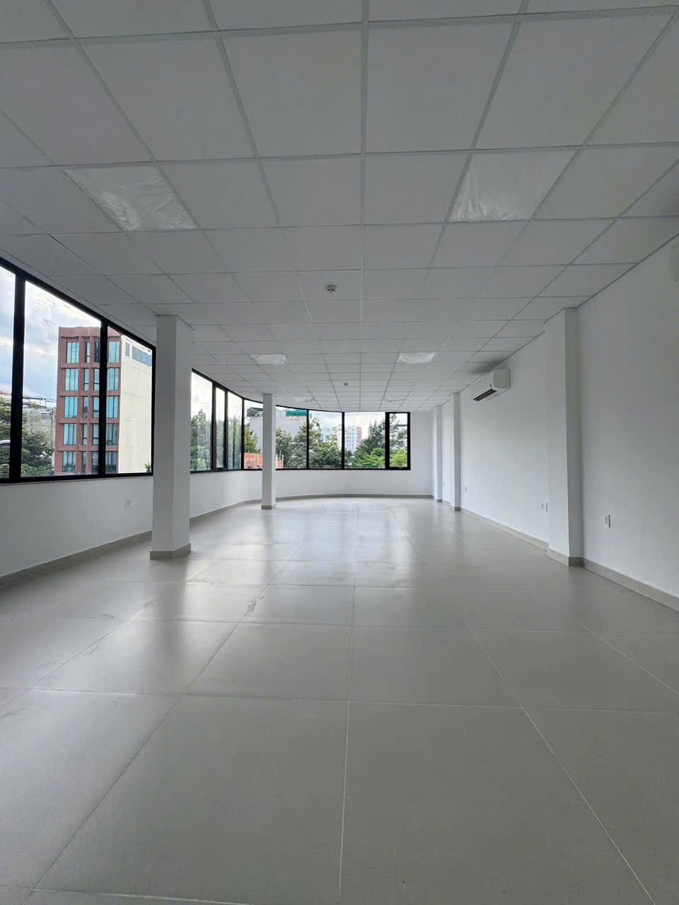 Cho thuê Văn phòng Phường  Thạnh Mỹ Lợi, Quận 2, Diện tích 100m², Giá 90 Triệu/tháng 2