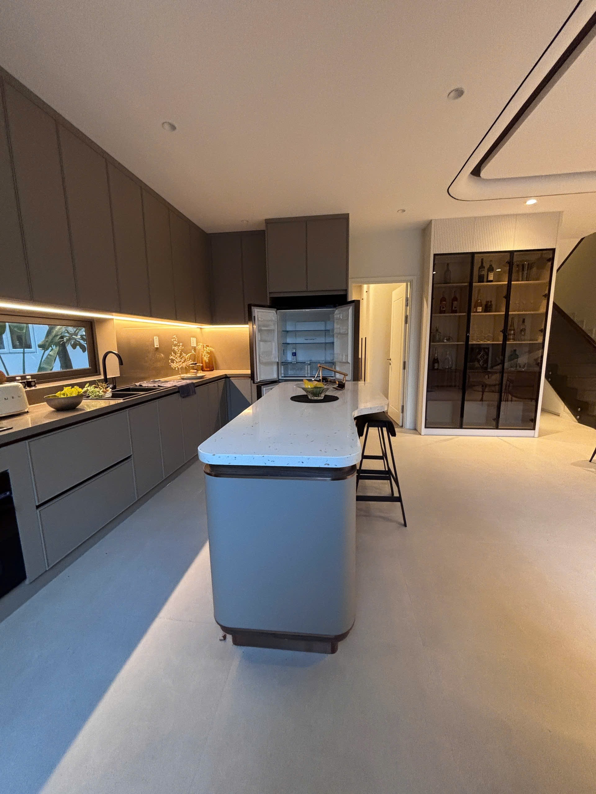 Cho thuê Biệt thự Quận 9, Hồ Chí Minh, Diện tích 240m², Giá 80 Triệu/tháng 12