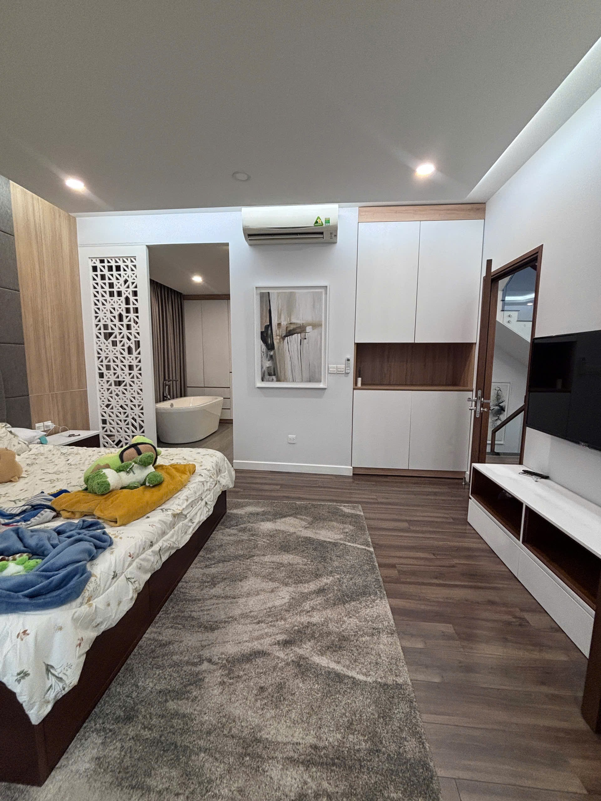 Cho thuê Nhà mặt tiền Quận 9, Hồ Chí Minh, Diện tích 250m², Giá 100 Triệu/tháng 7