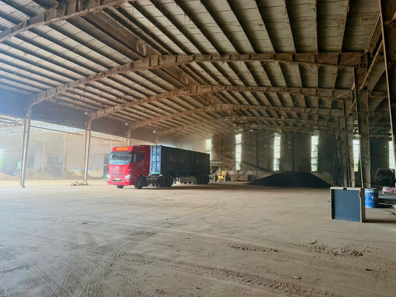 Cho thuê Kho - Nhà xưởng Phú Giáo, Bình Dương, Diện tích 1400m², Giá Thương lượng 3