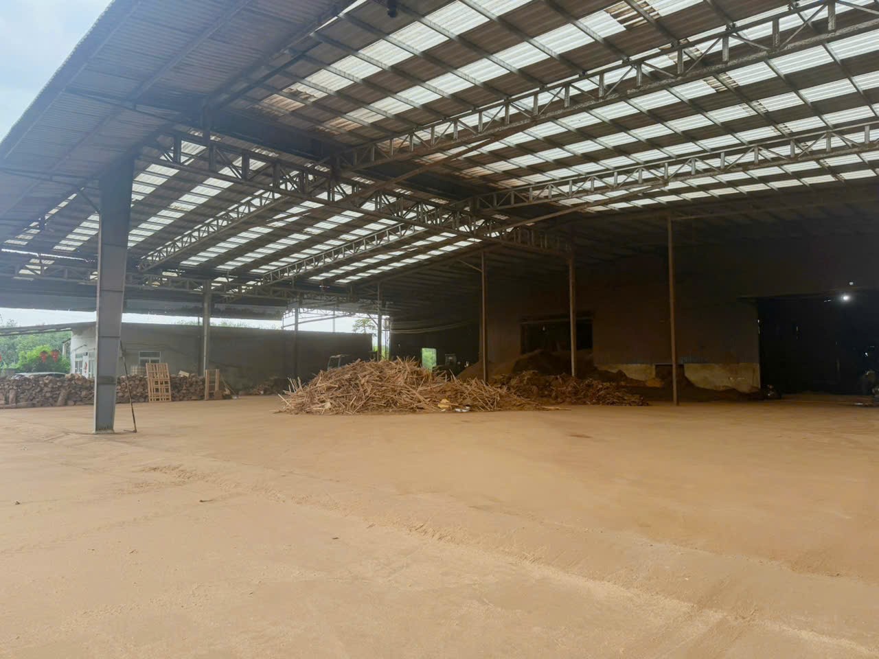 Cho thuê Kho - Nhà xưởng Phú Giáo, Bình Dương, Diện tích 1400m², Giá Thương lượng 8