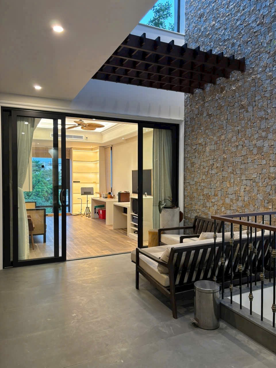 Cần bán Nhà mặt tiền Phường Thạnh Mỹ Lợi, Quận 2, Diện tích 150m², Giá 042 Tỷ 5