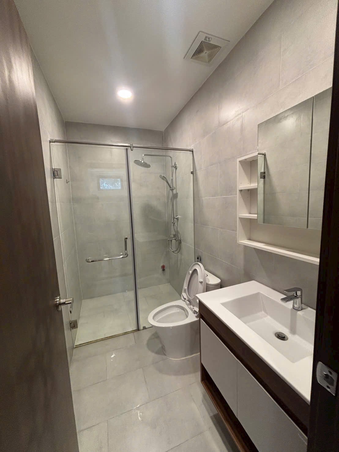 Cần bán Nhà mặt tiền Quận 9, Hồ Chí Minh, Diện tích 75m², Giá 12.1 Tỷ 9