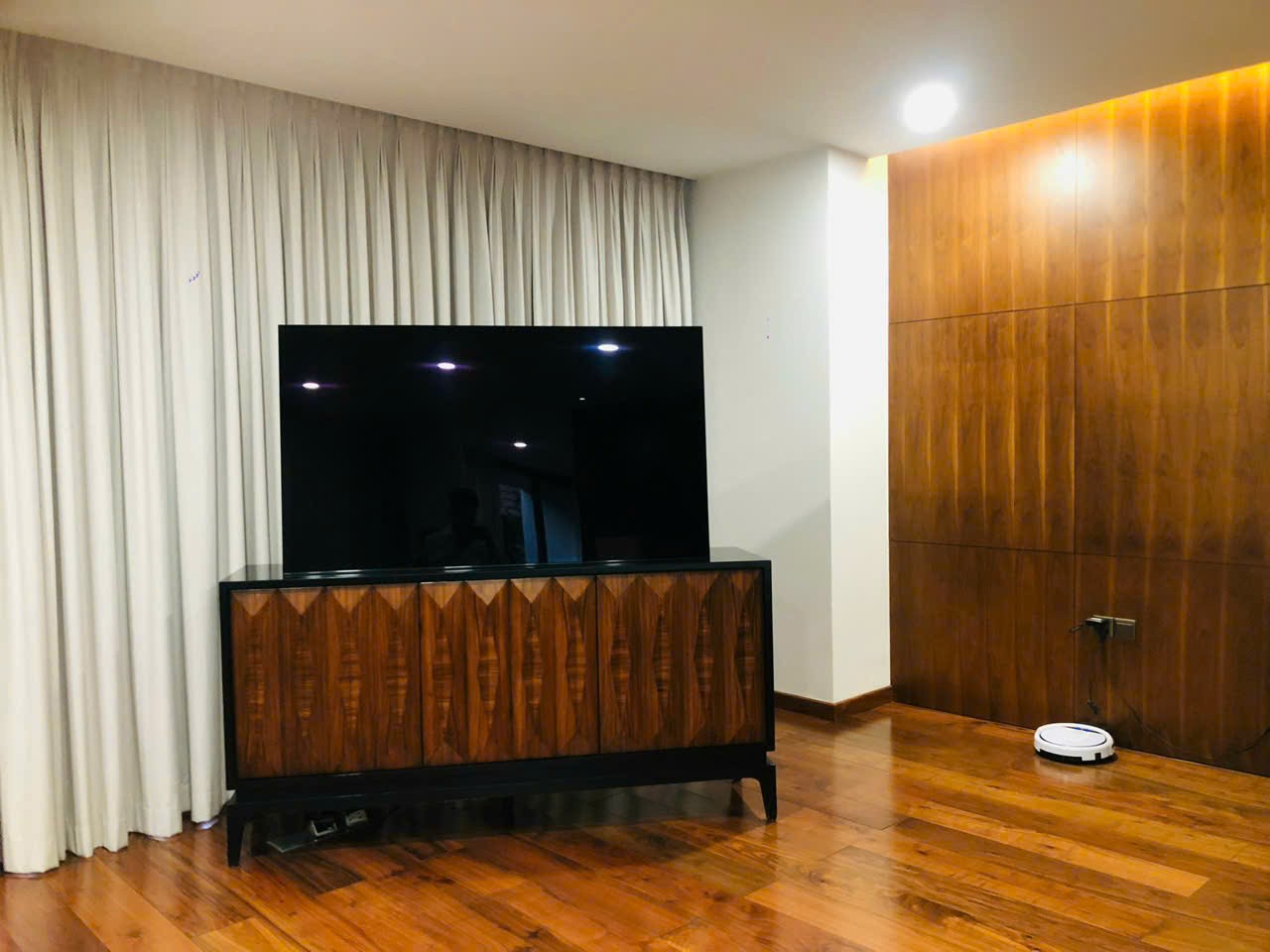 Cho thuê Nhà mặt tiền Phường Thảo Điền, Quận 2, Diện tích 570m², Giá Thương lượng 5