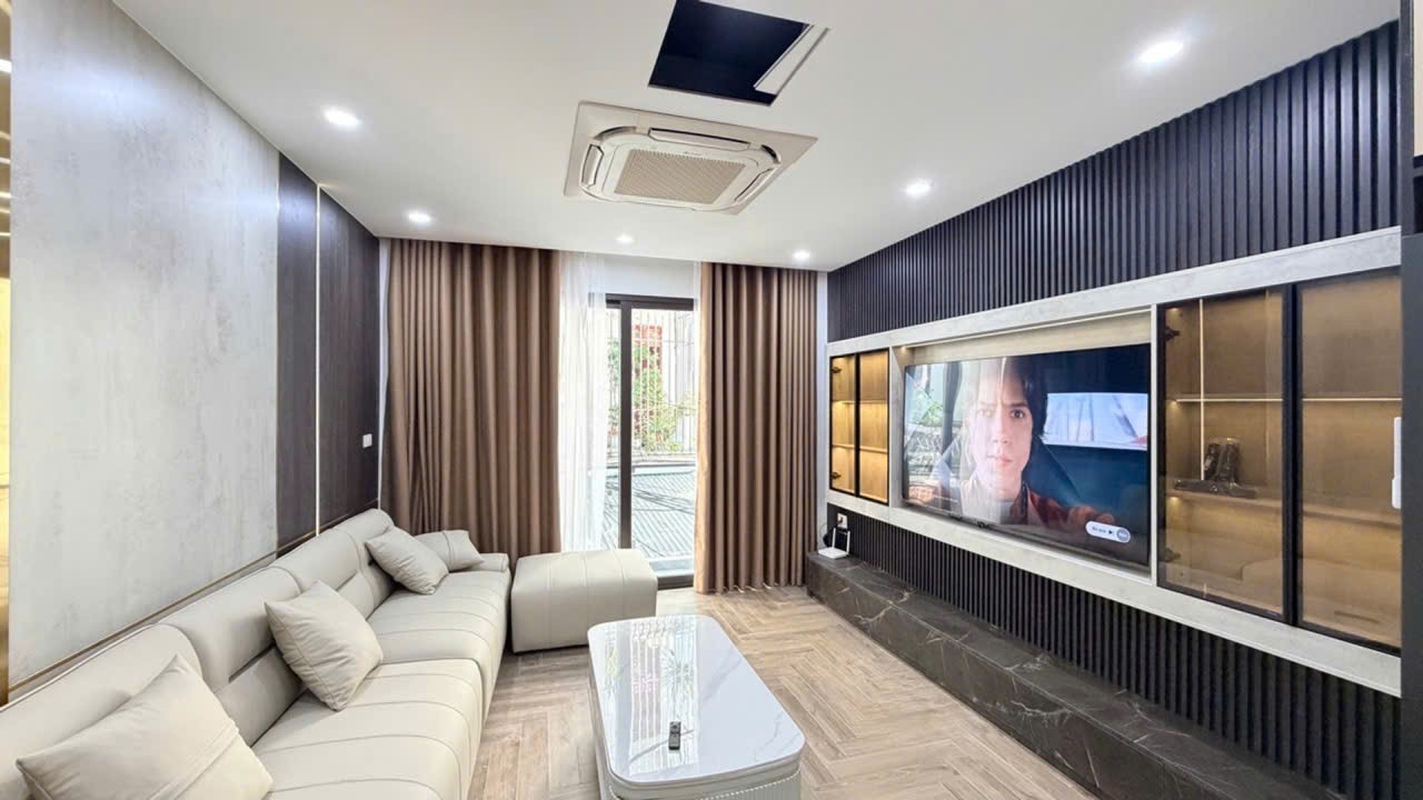 BÁN NHÀ PHÚC LỢI – 45M² x 6 TẦNG – GARA Ô TÔ – THANG MÁY – FULL NỘI THẤT – NGÕ Ô TÔ THÔNG 3