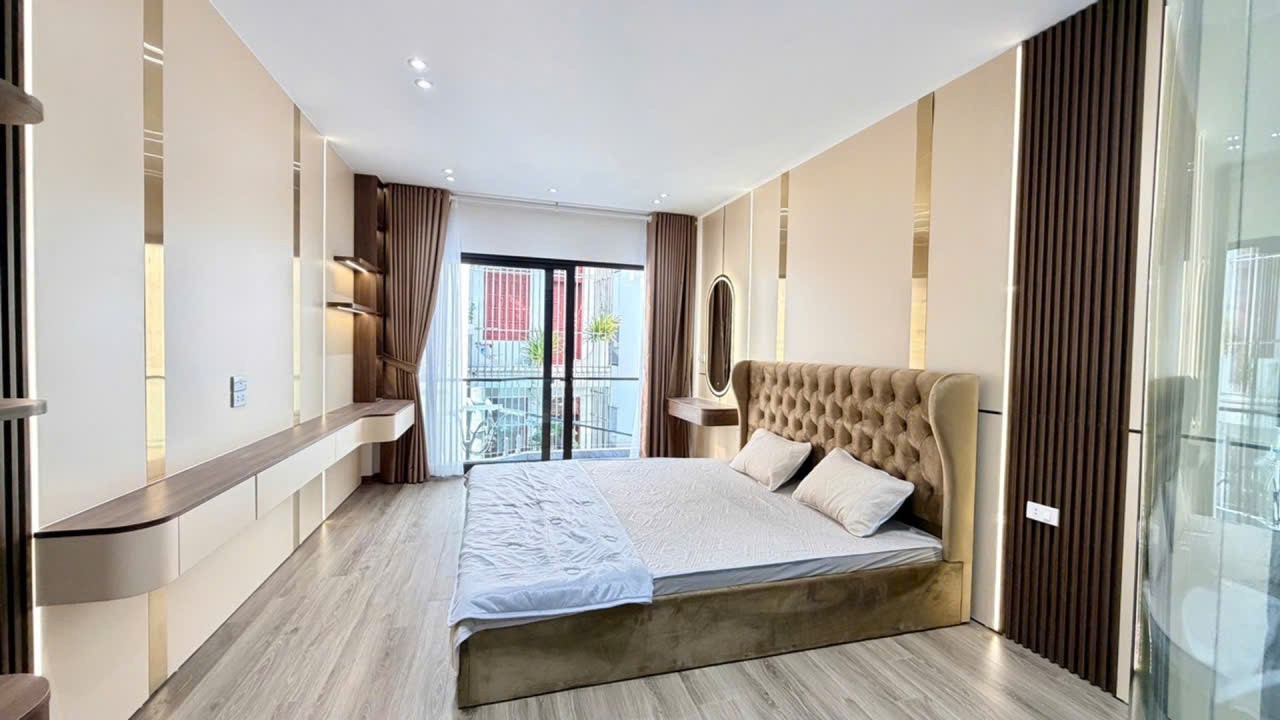 BÁN NHÀ PHÚC LỢI – 45M² x 6 TẦNG – GARA Ô TÔ – THANG MÁY – FULL NỘI THẤT – NGÕ Ô TÔ THÔNG 4