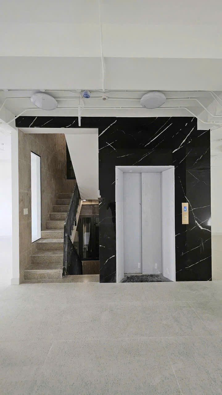 Cần bán Văn phòng Phường An Phú, Quận 2, Diện tích 200m², Giá 75 Tỷ 3