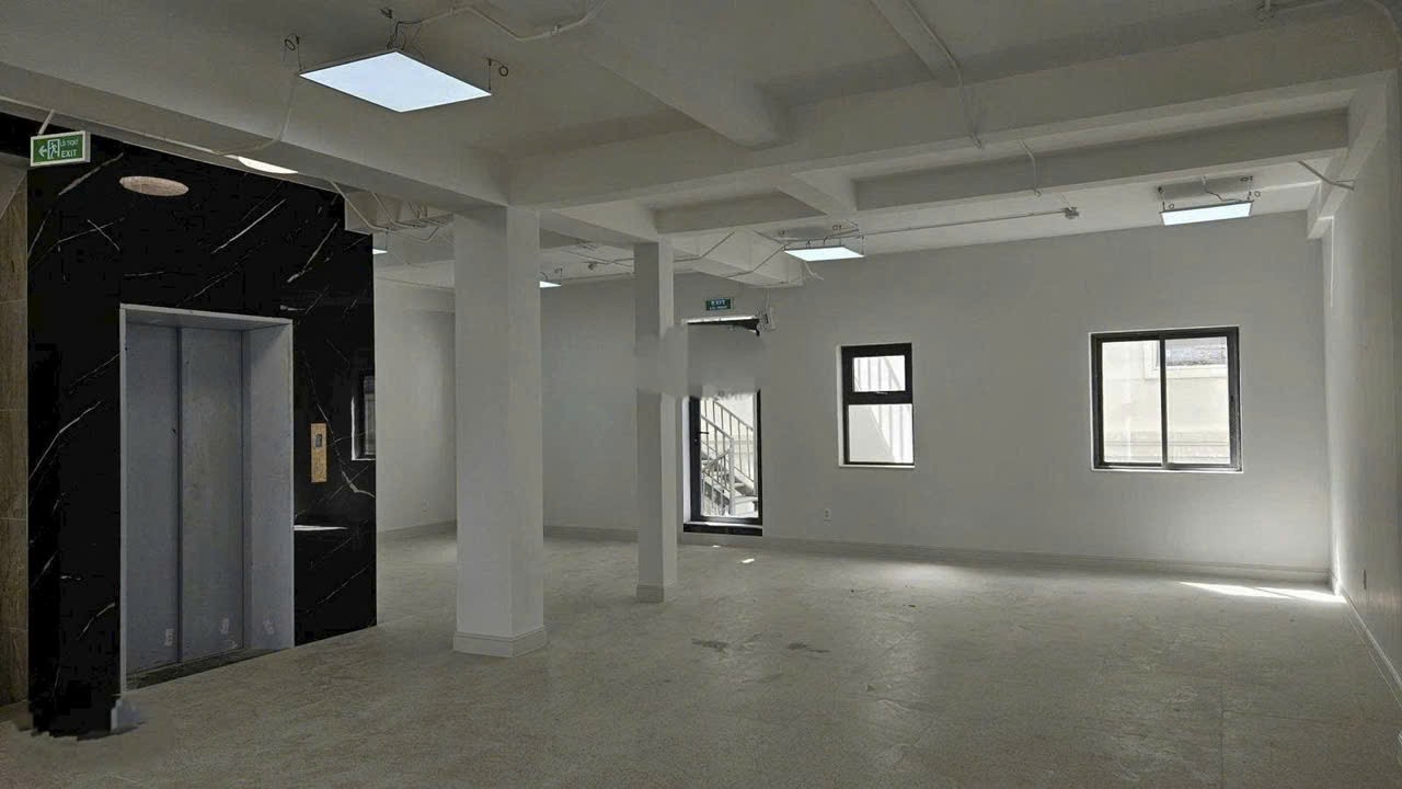 Cần bán Văn phòng Phường An Phú, Quận 2, Diện tích 200m², Giá 75 Tỷ 5