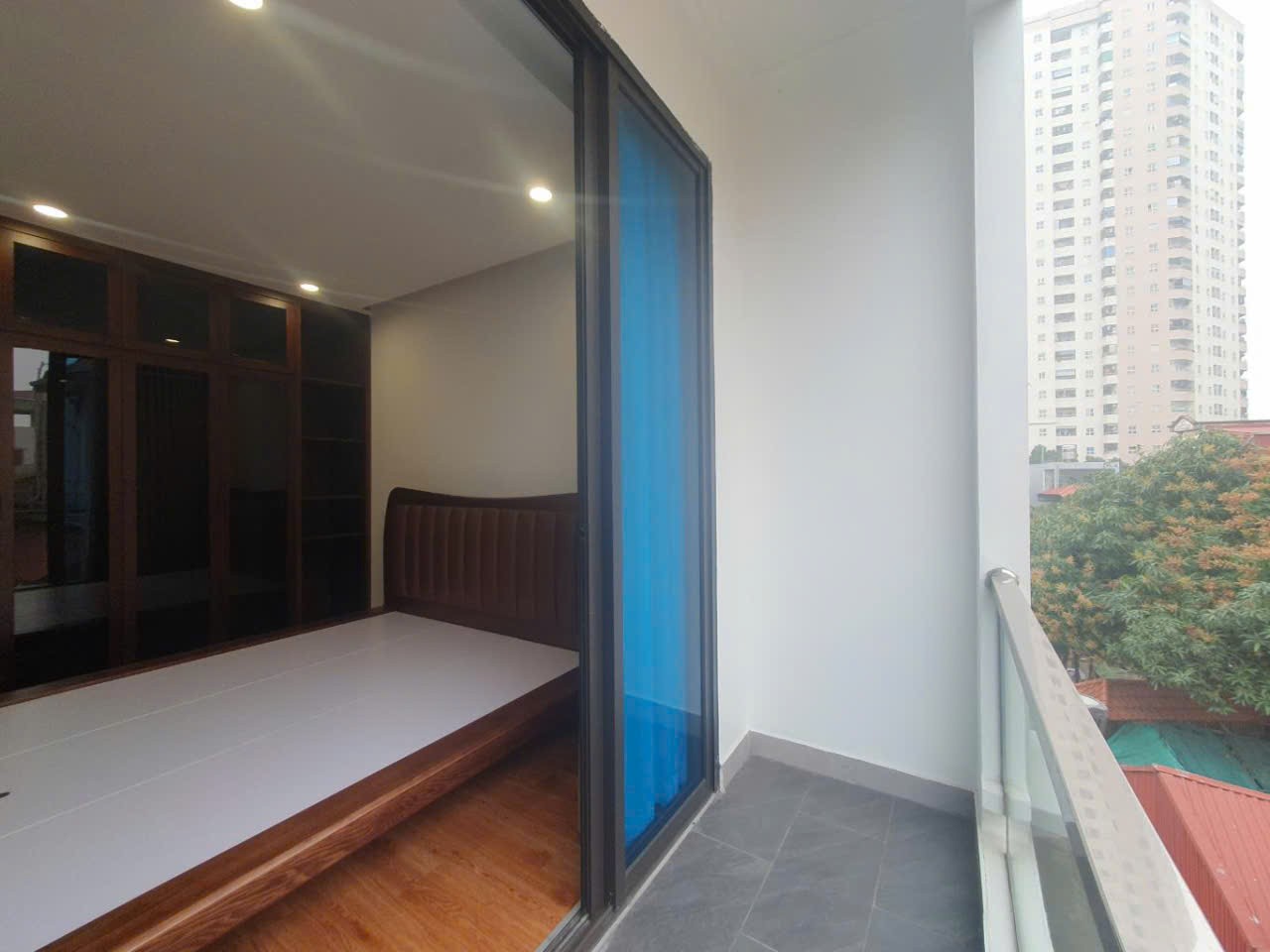 NHÀ 52M2 X 5T NGỌC TRÌ , CỔ LINH VIEW HỒ , GẦN AEON CÁC TRƯỜNG LIÊN CẤP , GIÁ 15,X TỶ 4