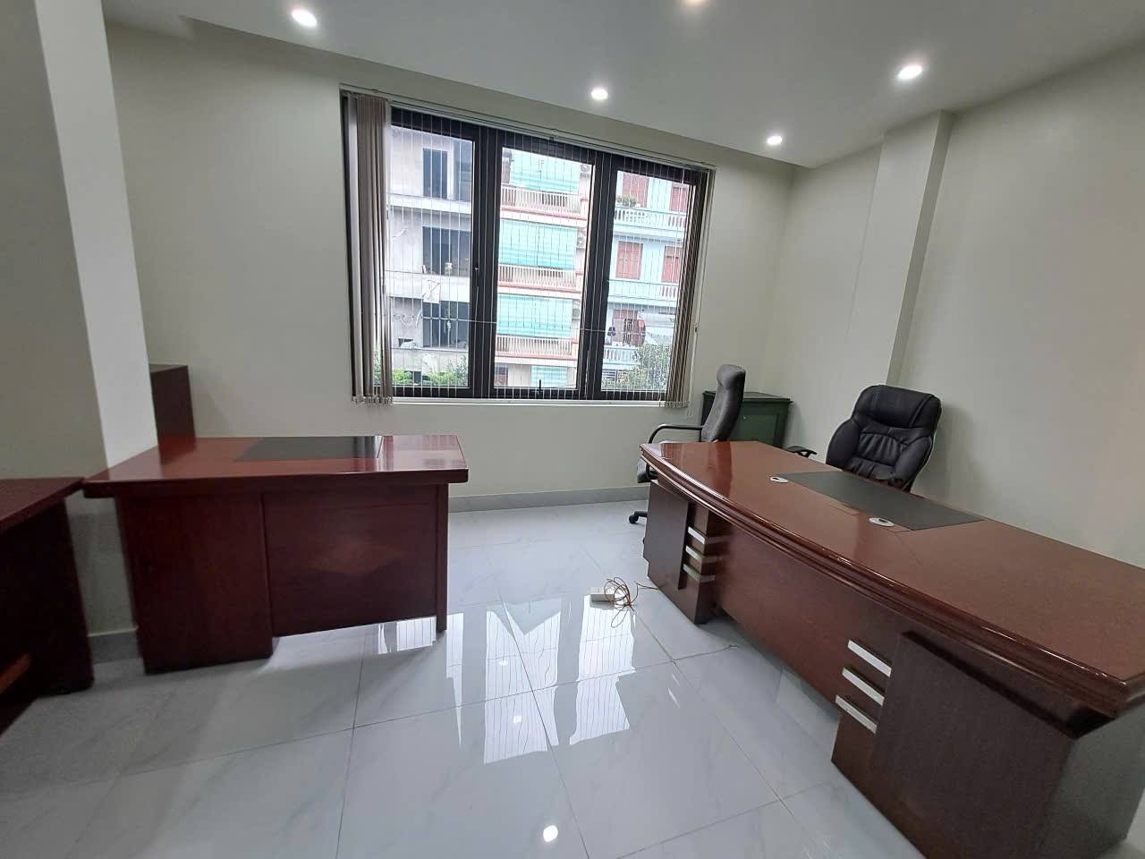 BÁN NHÀ LƯƠNG THẾ VINH, PHÂN LÔ 2 MẶT NGÕ OTO, DT112M2 MT6.5, Ở, VĂN PHÒNG, CHDV, 26.X TỶ 4