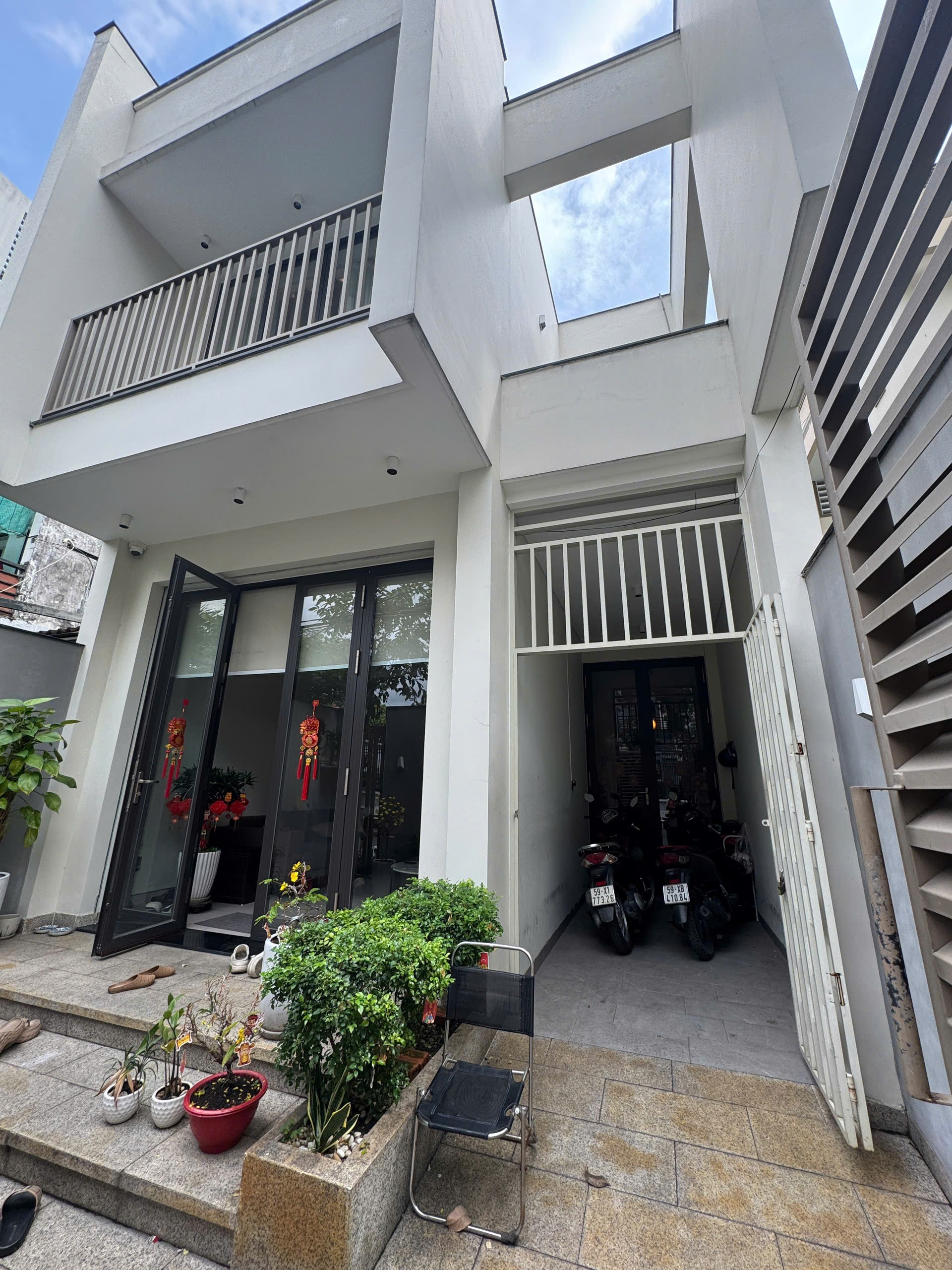 Cần bán Nhà mặt tiền Phường Hiệp Phú, Quận 9, Diện tích 130m², Giá 20 Tỷ 6