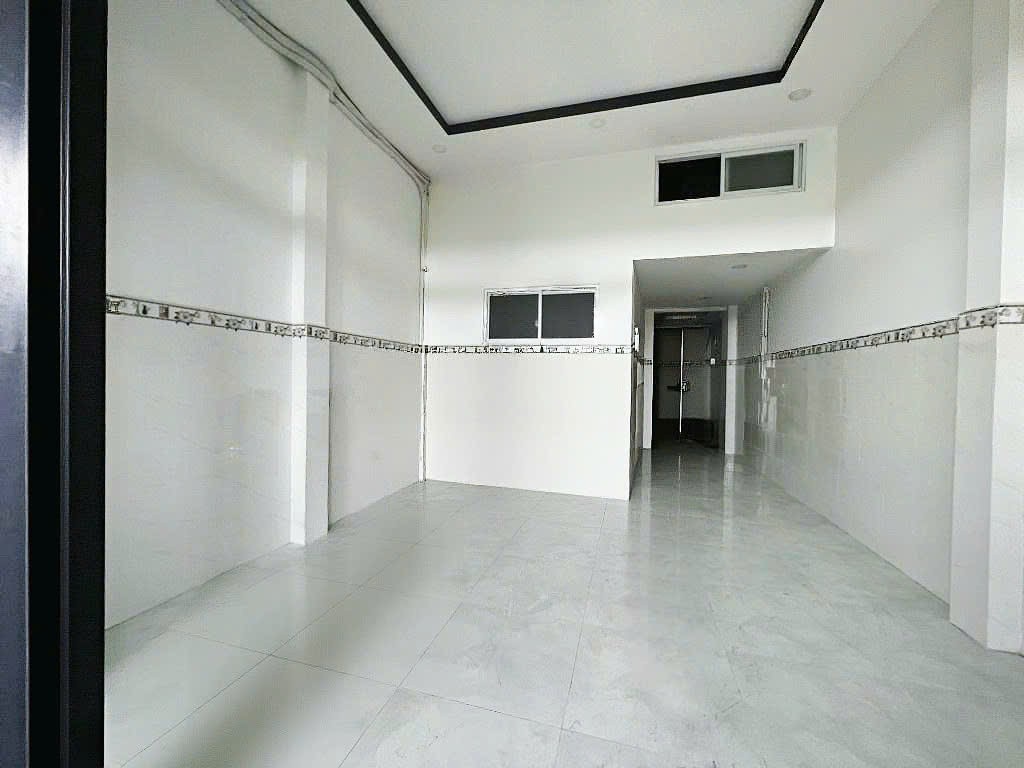 Nhà phố đối diện Vạn Phúc City - 62m2 – Chỉ Nhỉnh 5 tỷ - Khu vực có nhiều chung cư, Tiện ích đầy đủ 2