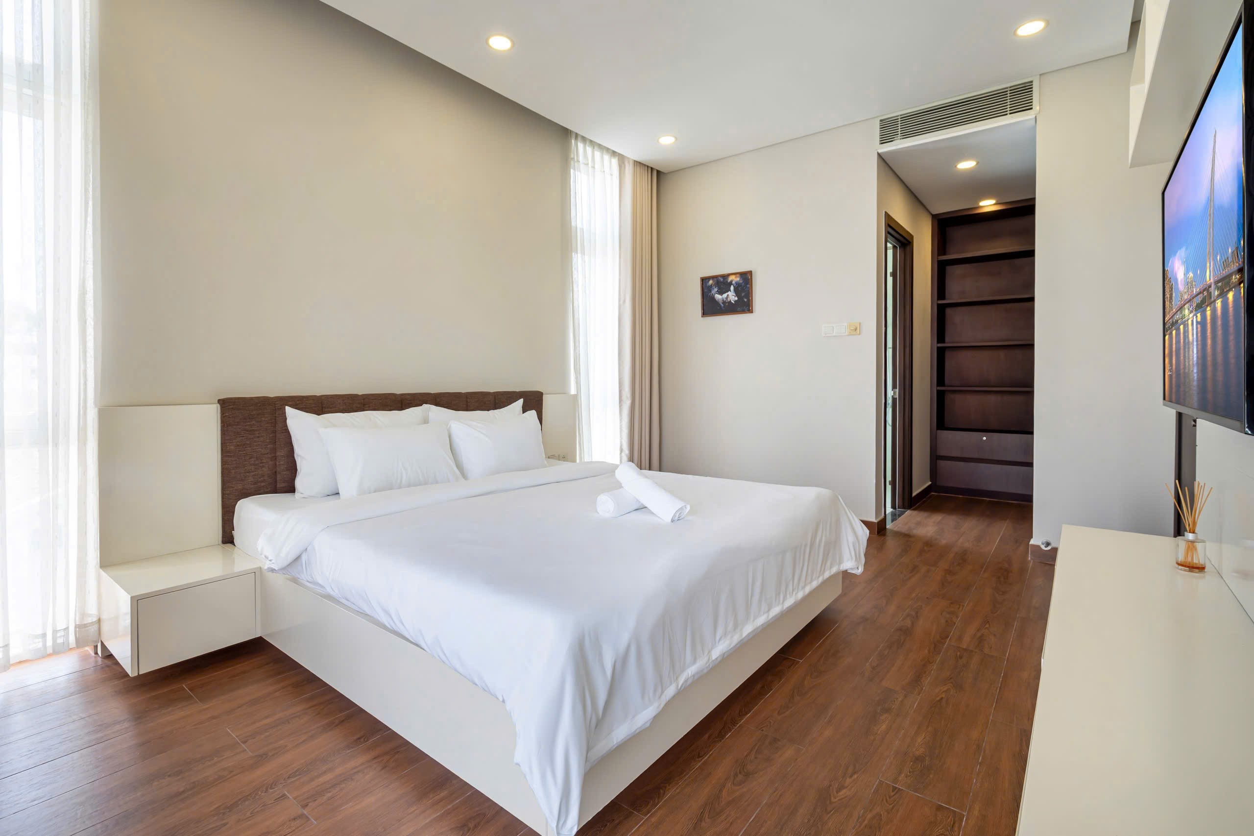 Cho thuê Biệt thự Phường Bình Trưng Đông, Quận 2, Diện tích 200m², Giá Thương lượng